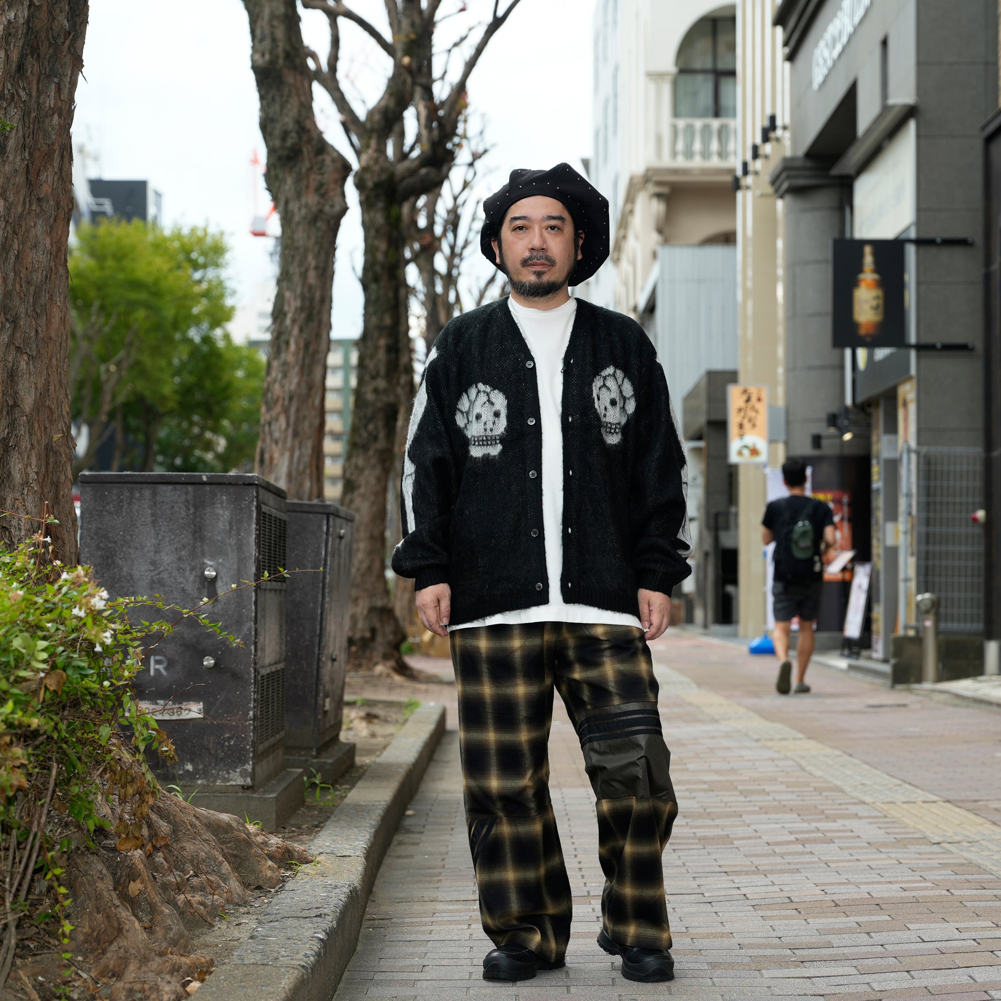 raglan sleeve logo cardigan | Color_Skull | No_tl25f022_skull【THRIFTY LOOK_スリフティールック】
