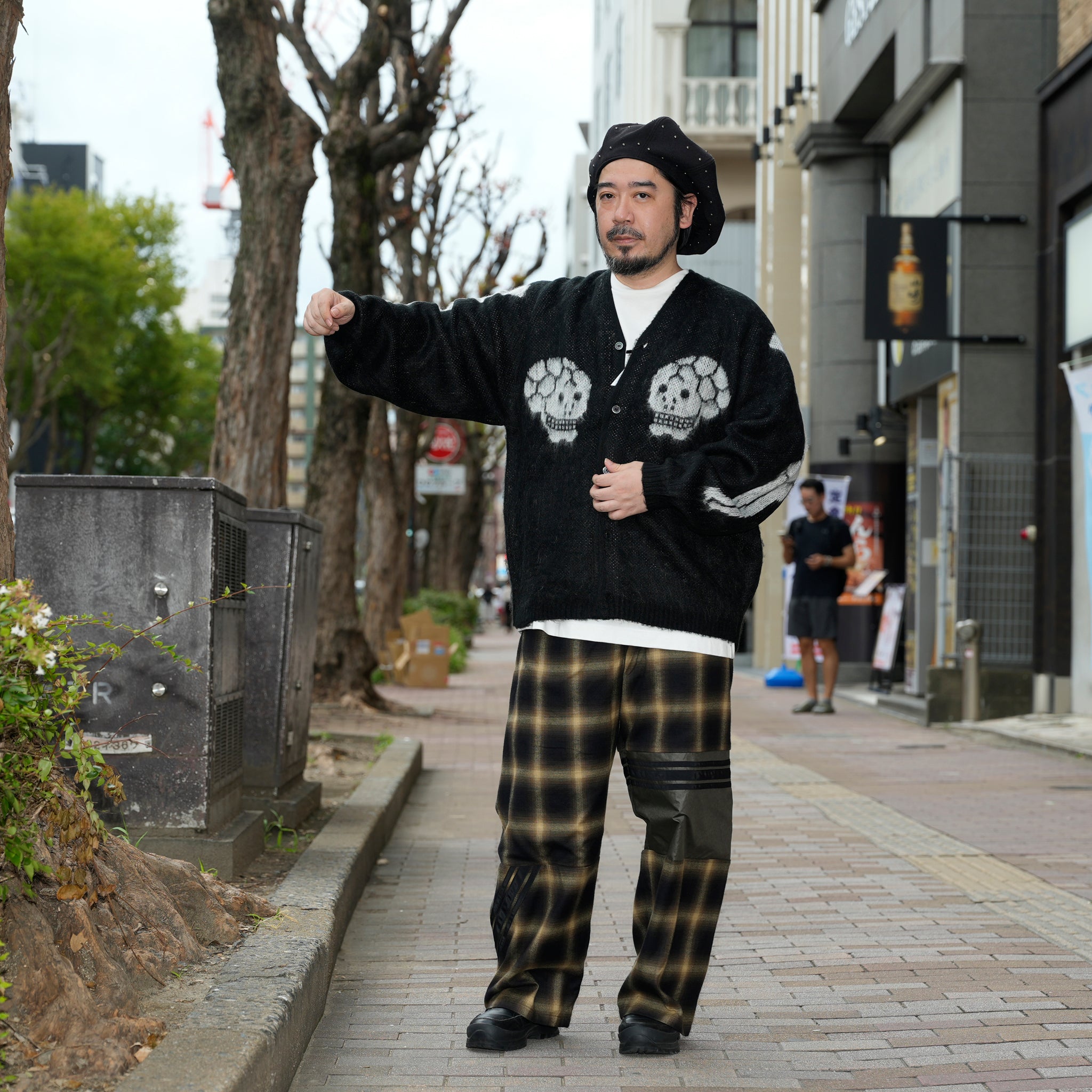 raglan sleeve logo cardigan | Color_Skull | No_tl25f022_skull【THRIFTY LOOK_スリフティールック】