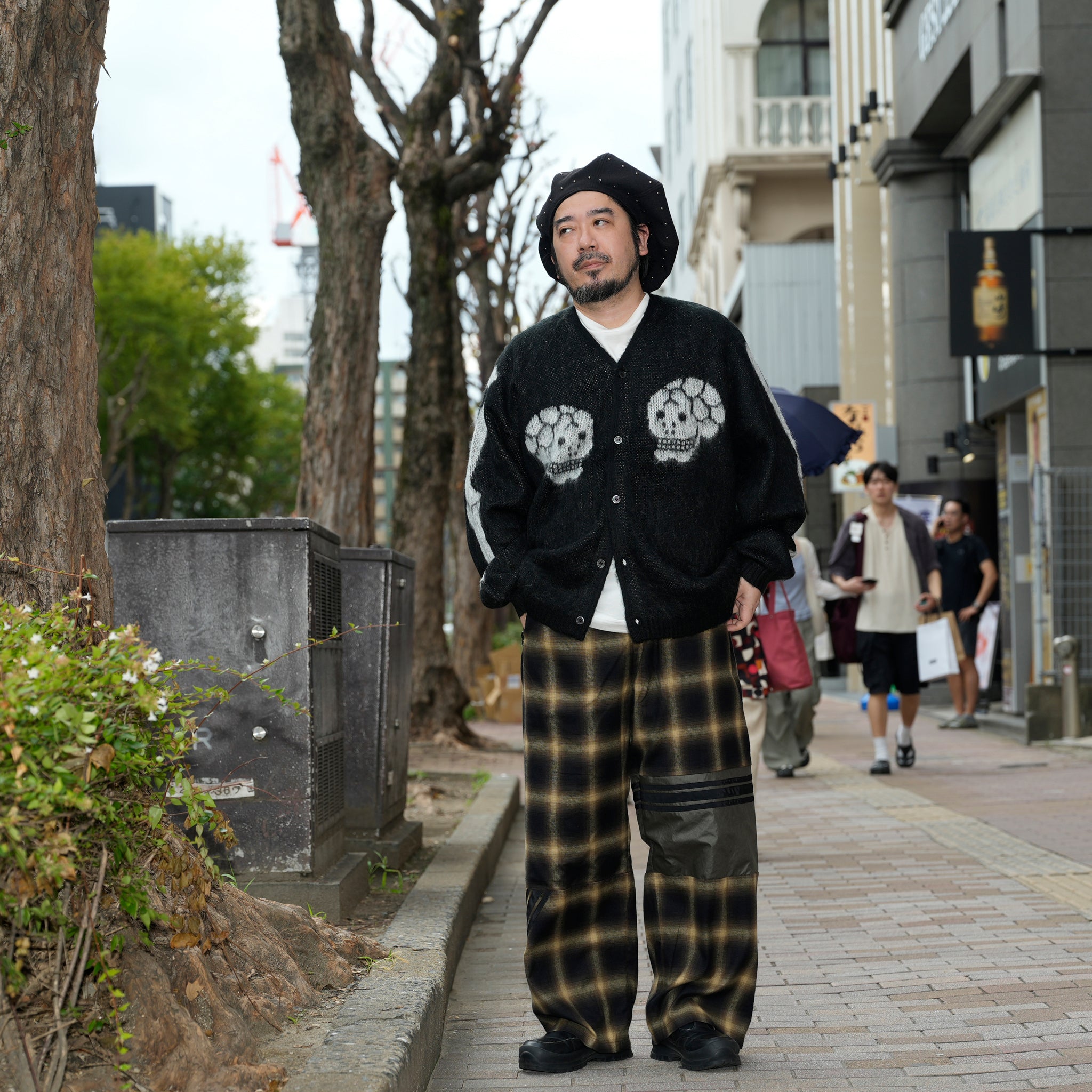 raglan sleeve logo cardigan | Color_Skull | No_tl25f022_skull【THRIFTY LOOK_スリフティールック】