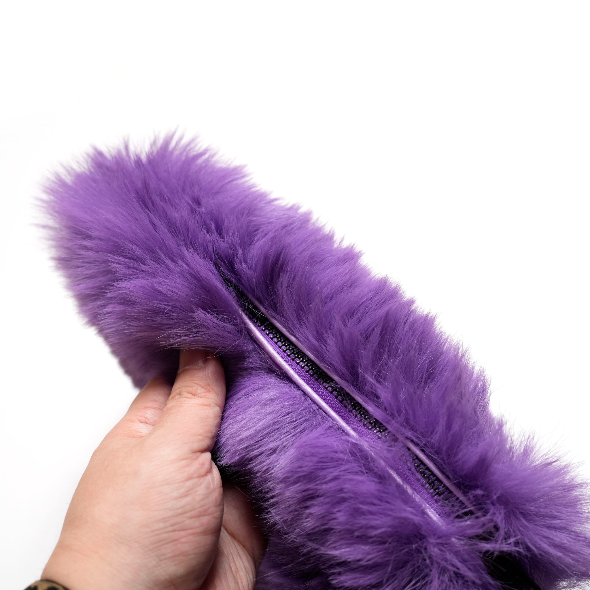 MW5WBG11X_PURPLE | MONE POUCH | Color:Purple【MOLLIOLLI_モリオリ】