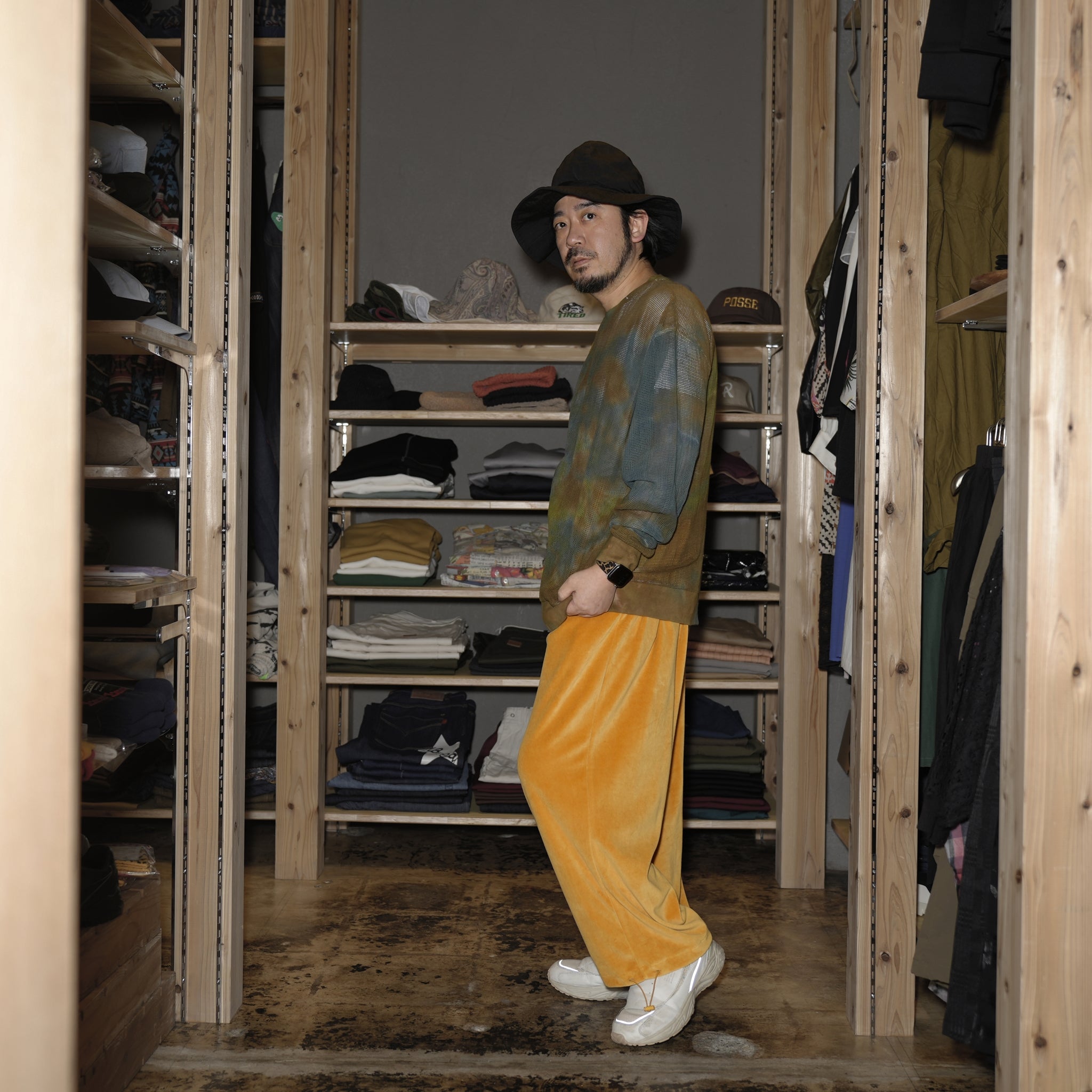 Velor Pile Tapered Pants – Marigold / Wakaba / Black | AMBERGLEAM