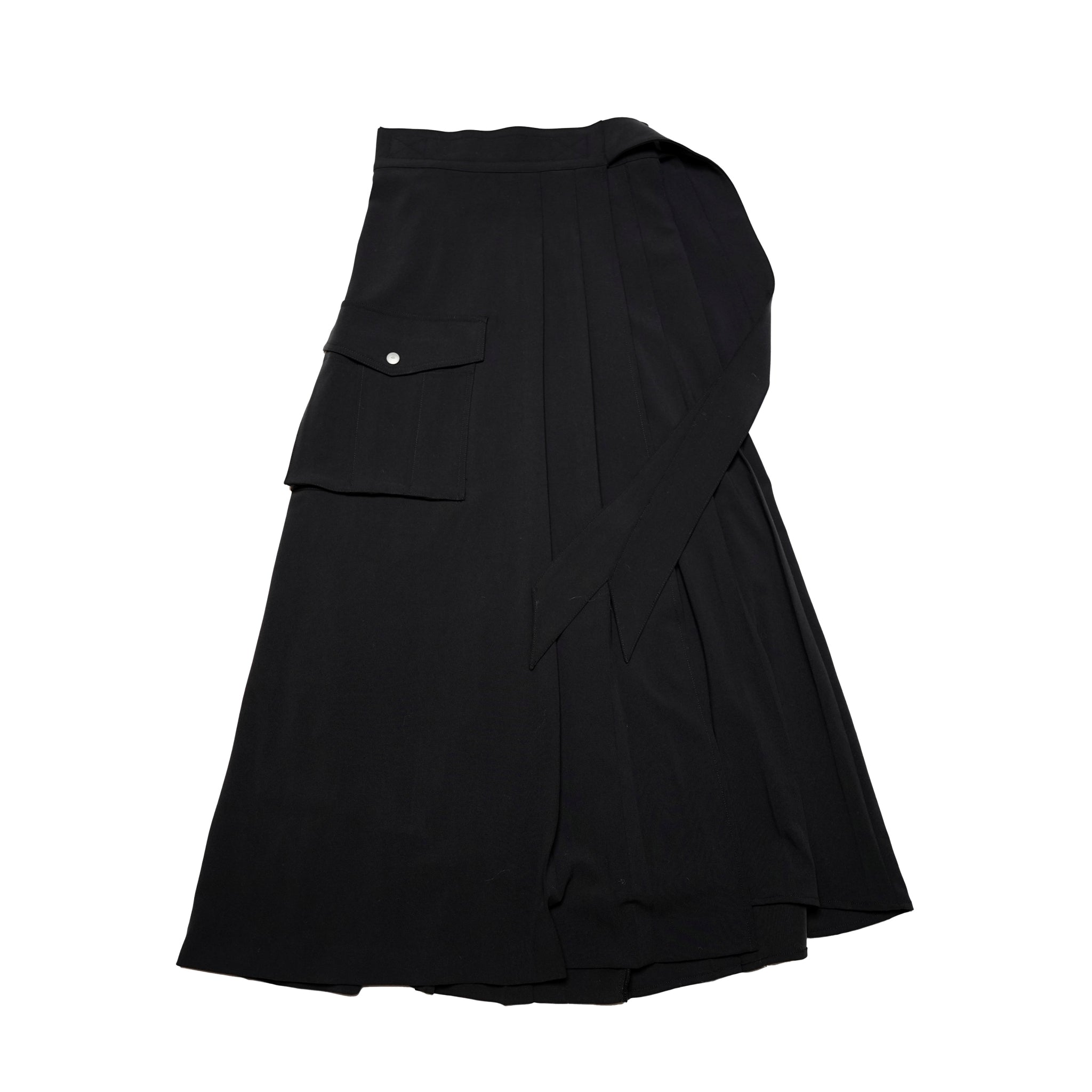 Pleats Wrap Skirt – Black | AMBERGLEAM