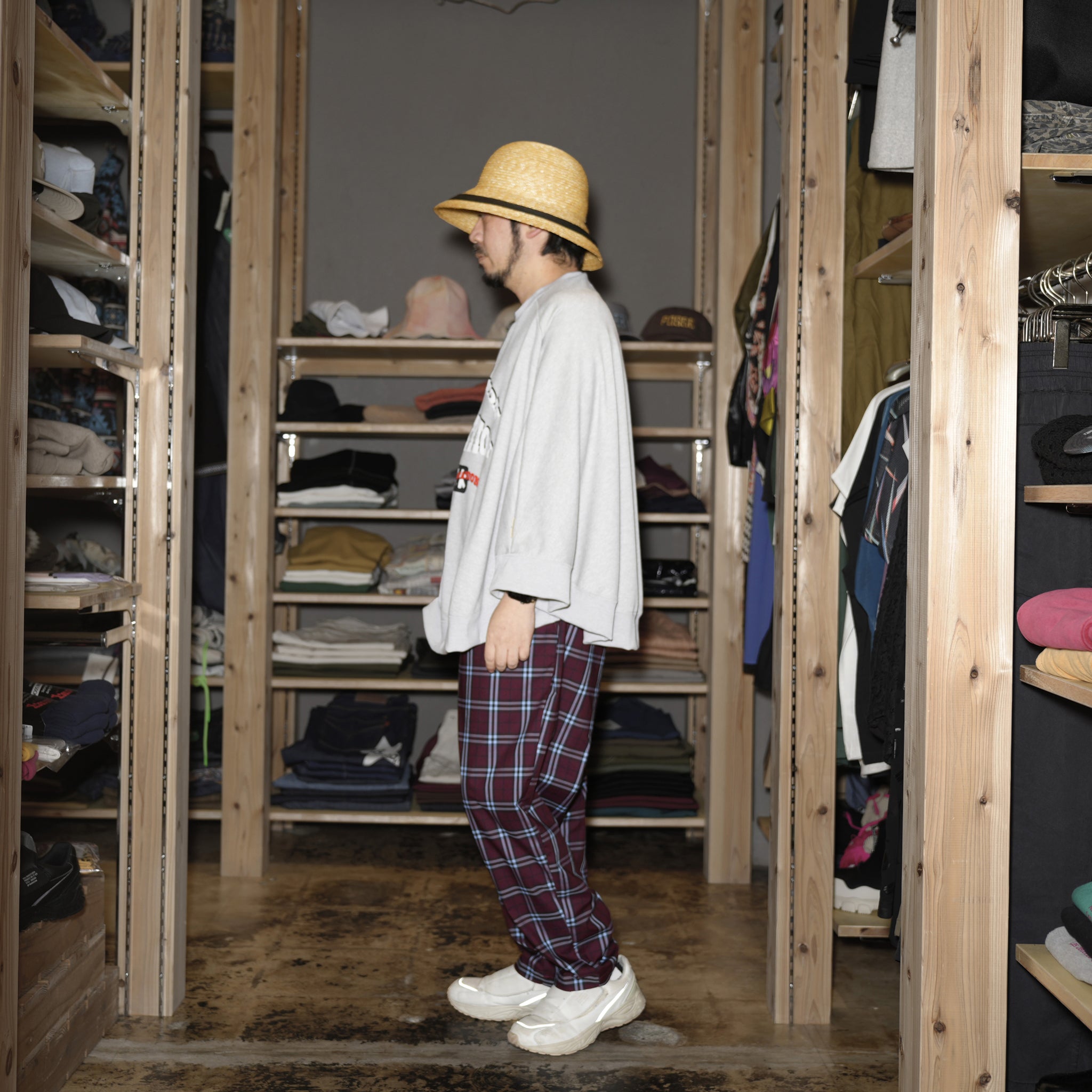 TRADINNOVATION – Gray / Navy | MASTERKEY