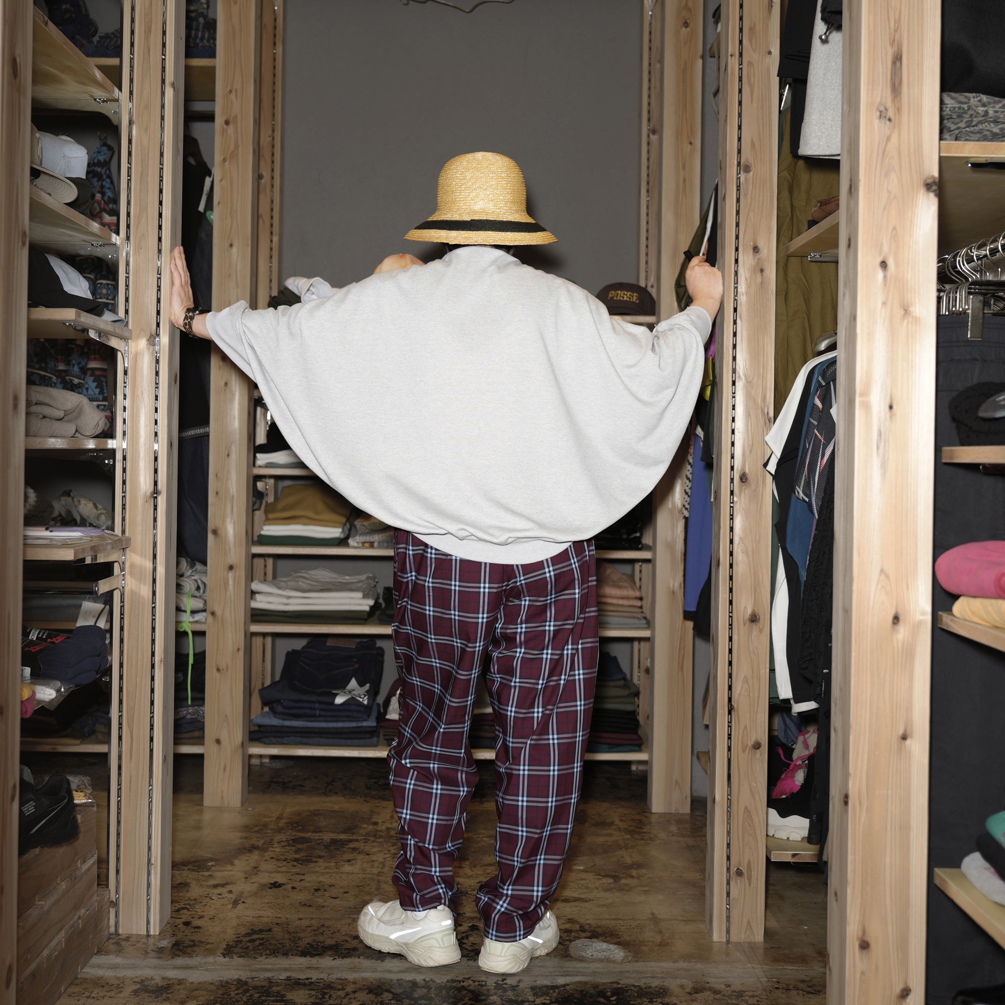 TRADINNOVATION – Gray / Navy | MASTERKEY