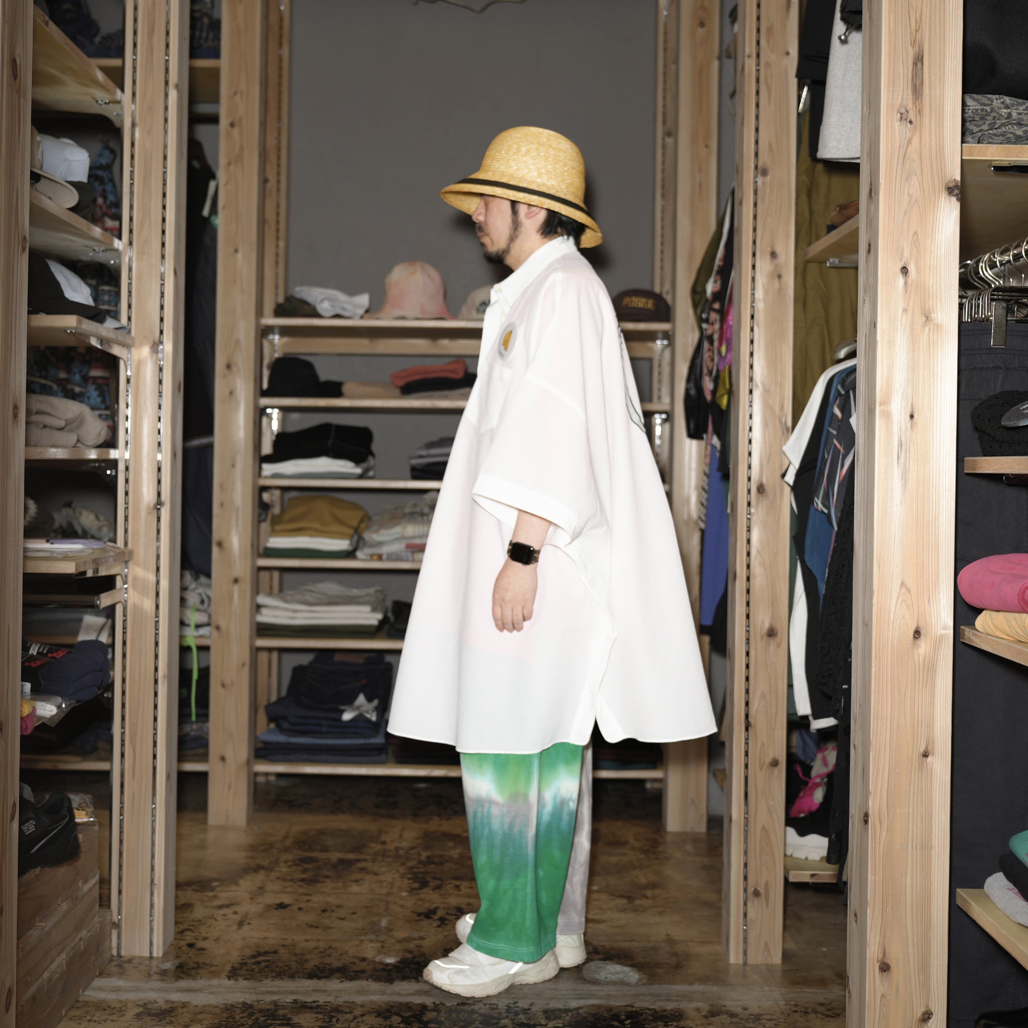 Packable Circle Poncho Shirt – White | NEYVOR
