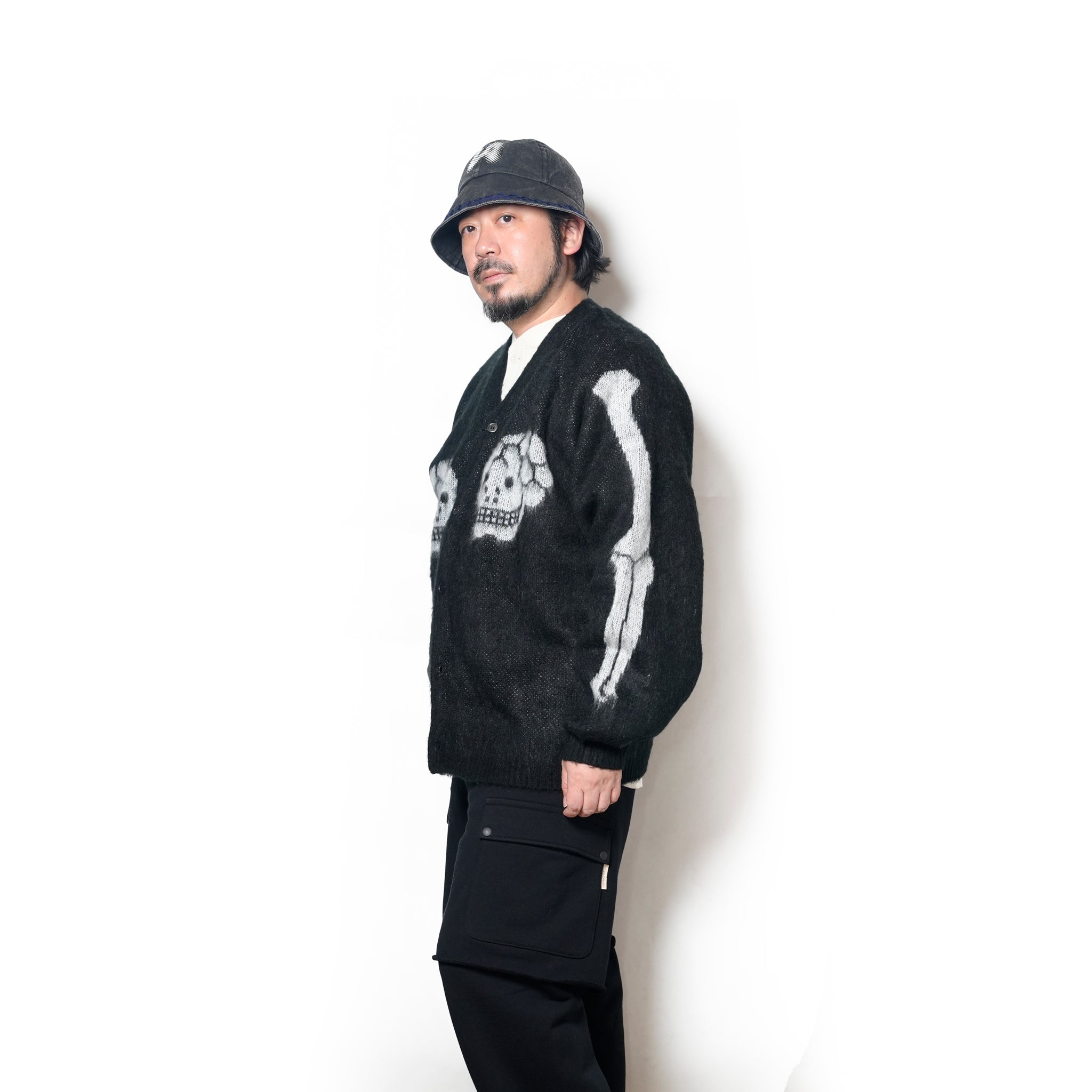 raglan sleeve logo cardigan | Color_Skull | No_tl25f022_skull【THRIFTY LOOK_スリフティールック】