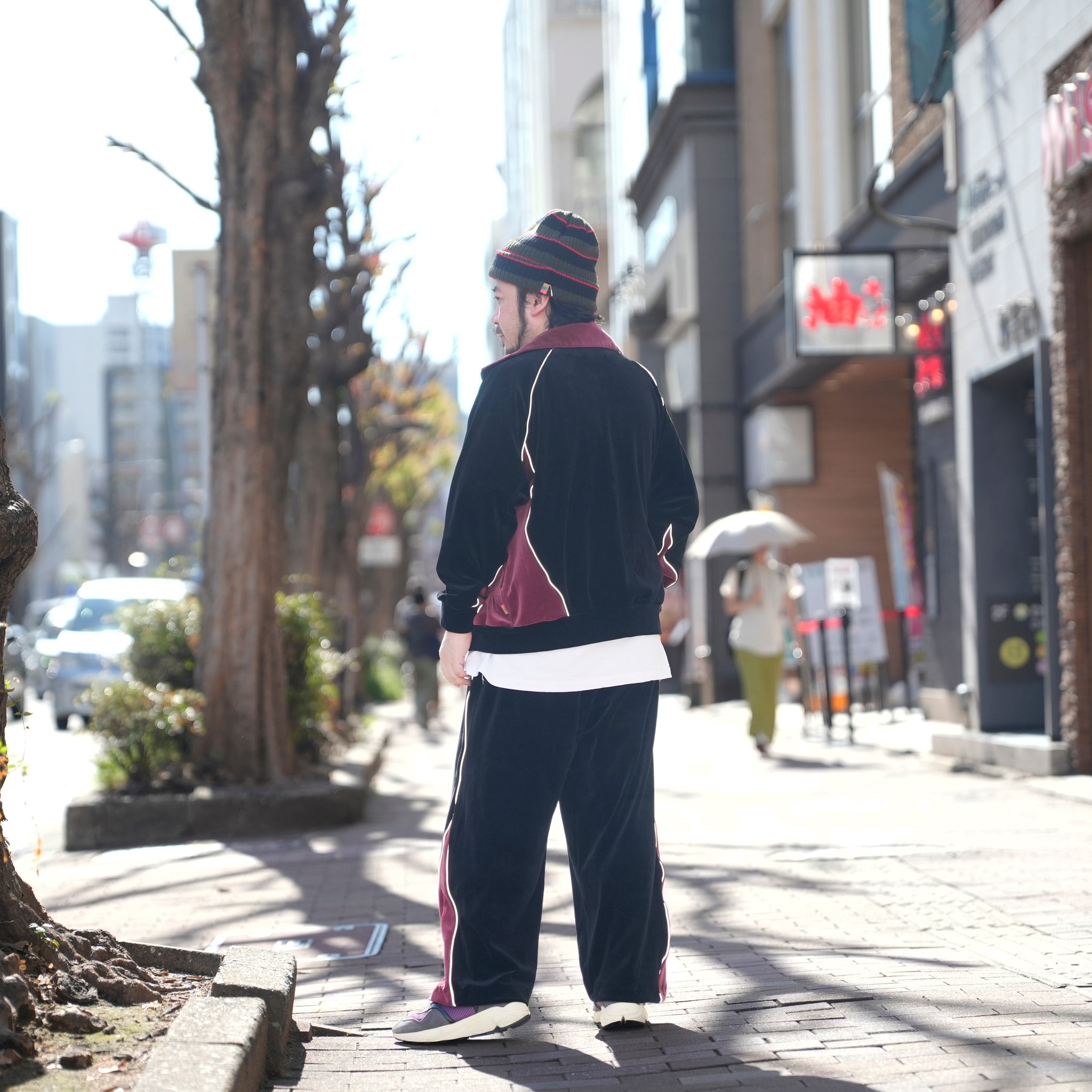VELOUR TRACK JACKET | Color_Black | No_voo-1242_black【VOO_ヴォー】
