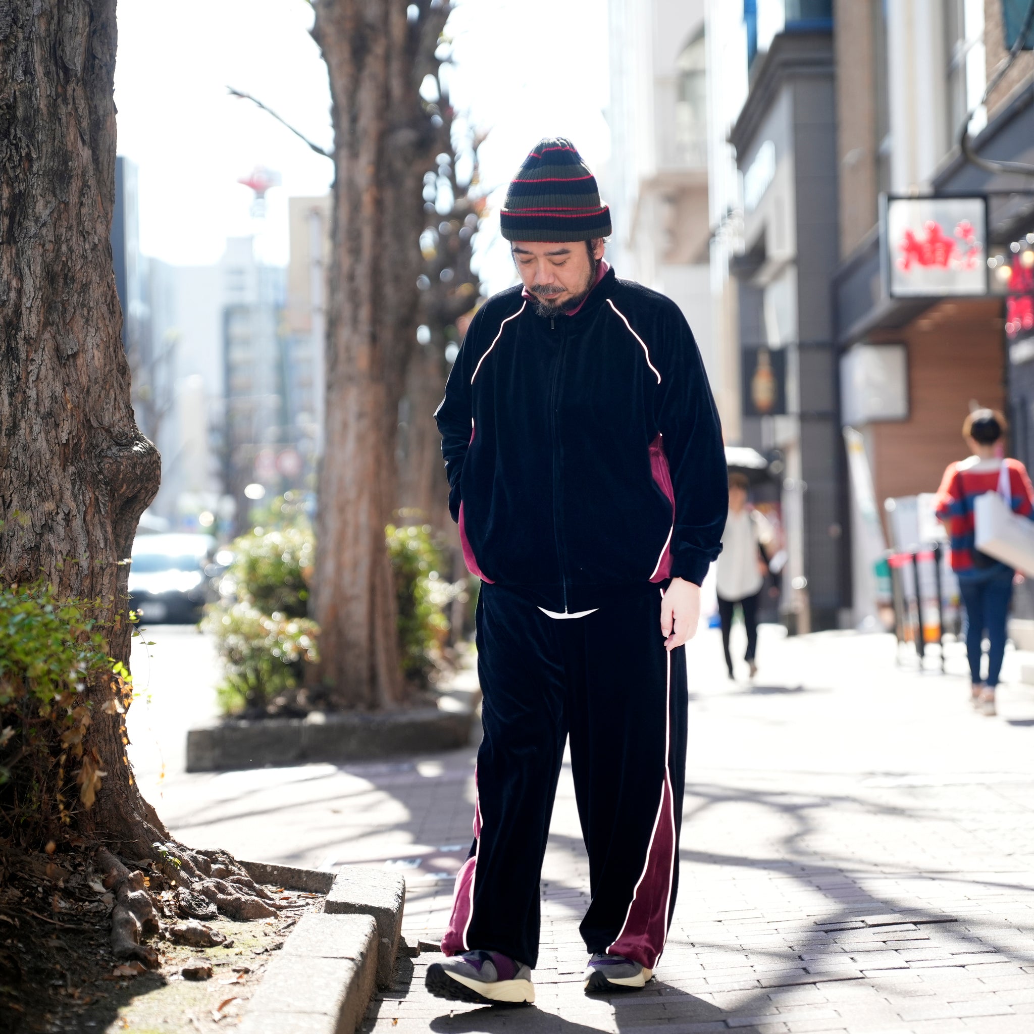 VELOUR TRACK JACKET | Color_Black | No_voo-1242_black【VOO_ヴォー】