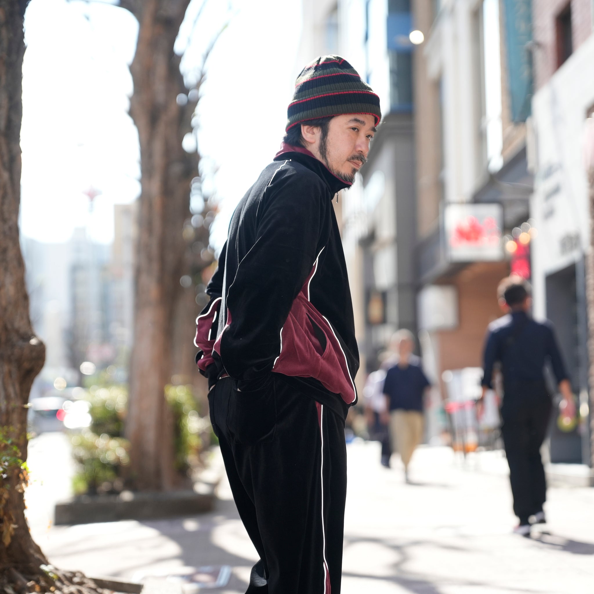 VELOUR TRACK JACKET | Color_Black | No_voo-1242_black【VOO_ヴォー】