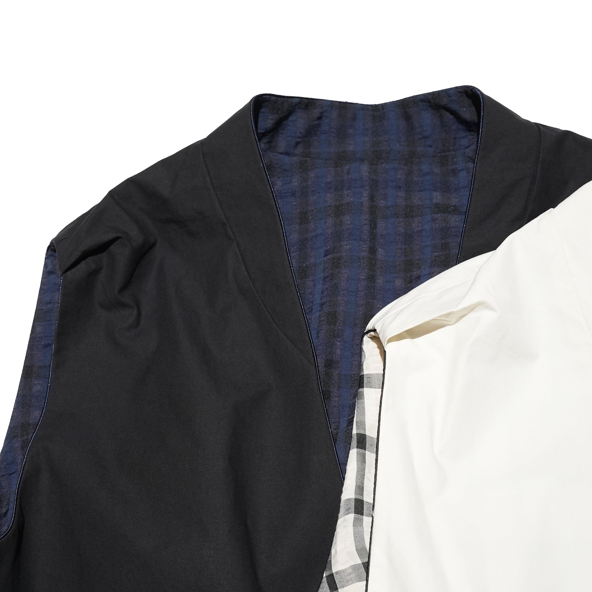CHECK REVERSIBLE GILET JACKET – Off Beige / Black | WHYTO