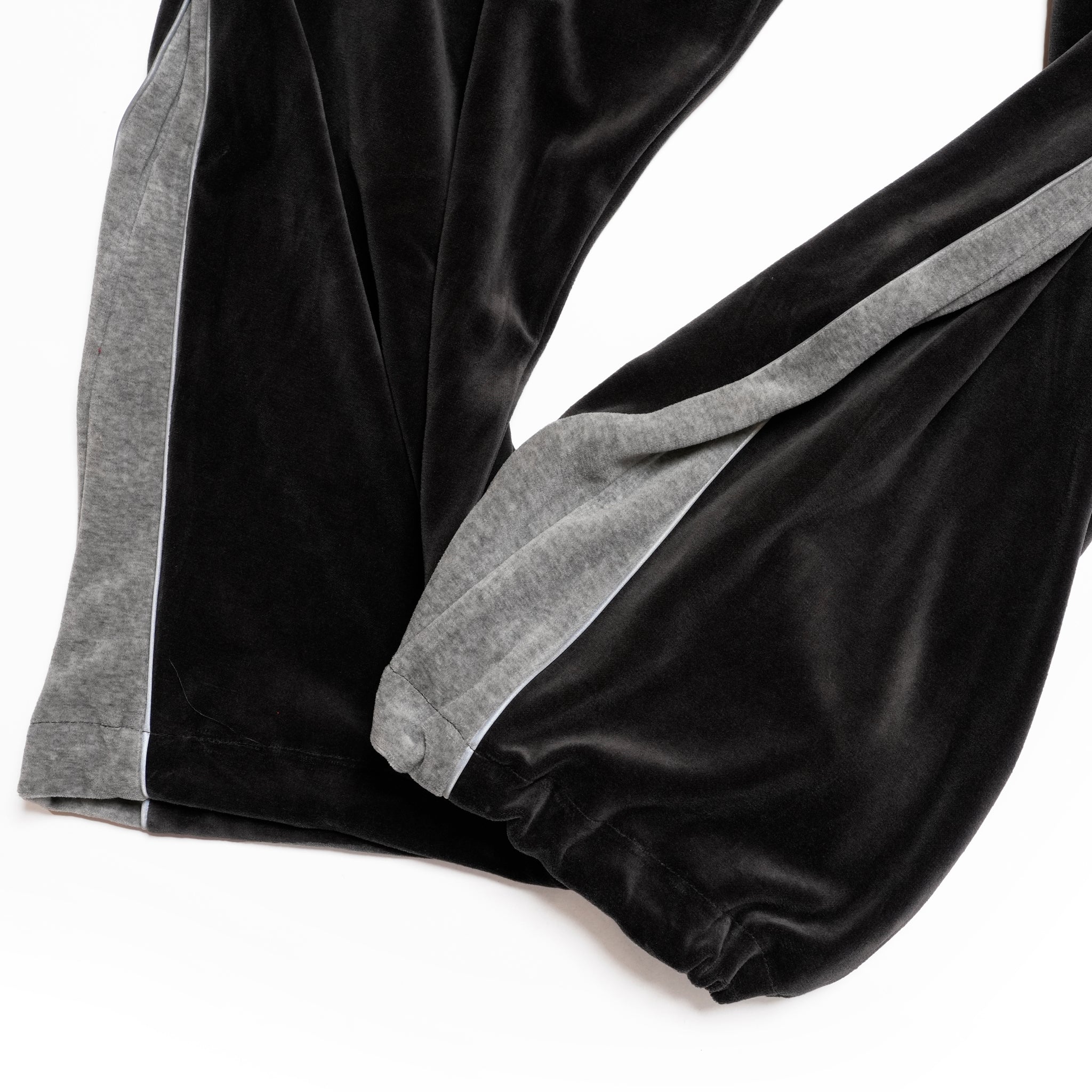 VELOUR TRACK EZ | Color_Charcoal | No_voo-1243_charcoal【VOO_ヴォー】