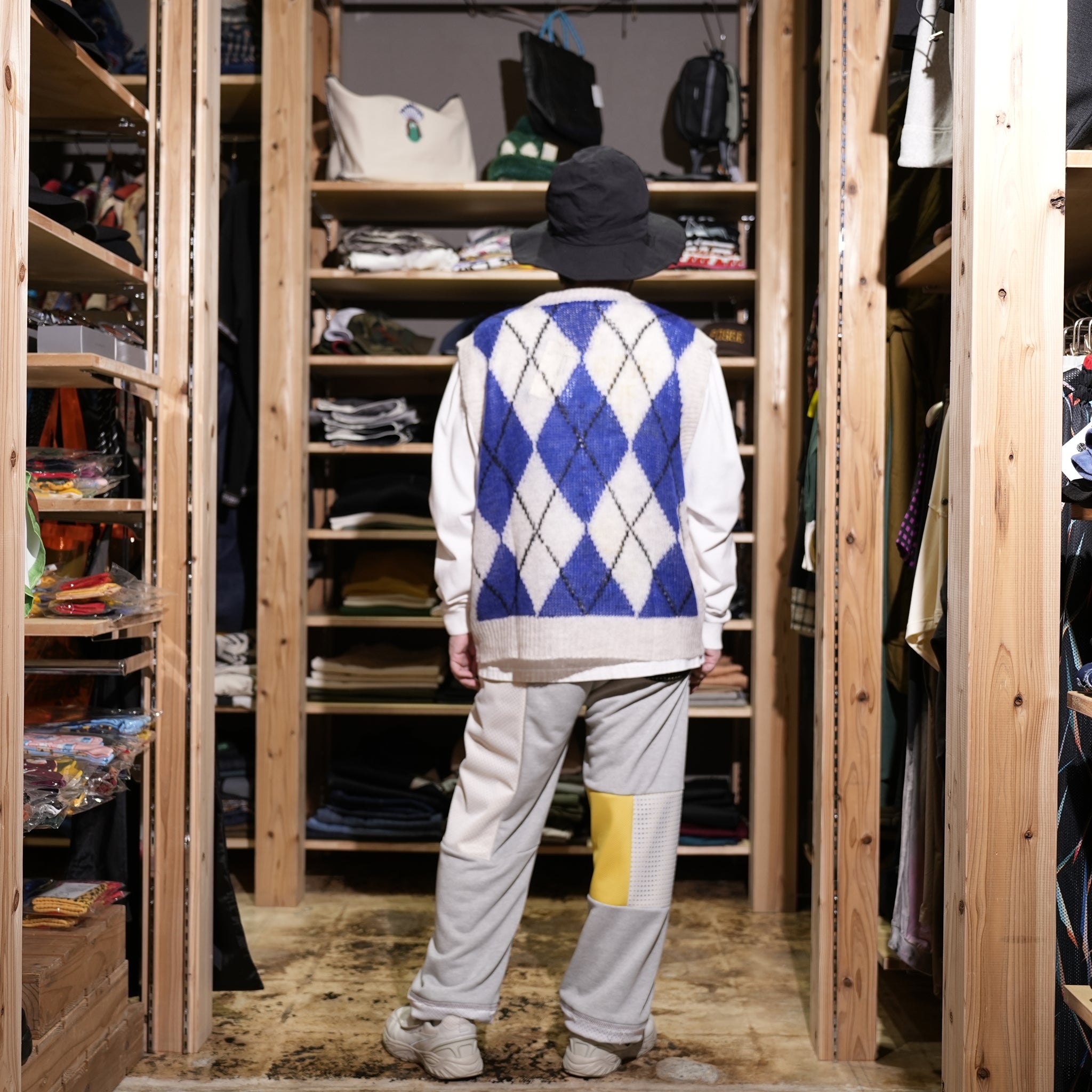 PS24KT03 | mohair x vest | Color:Blue/Brown【PLATEAU STUDIO_プラトー スタジオ】