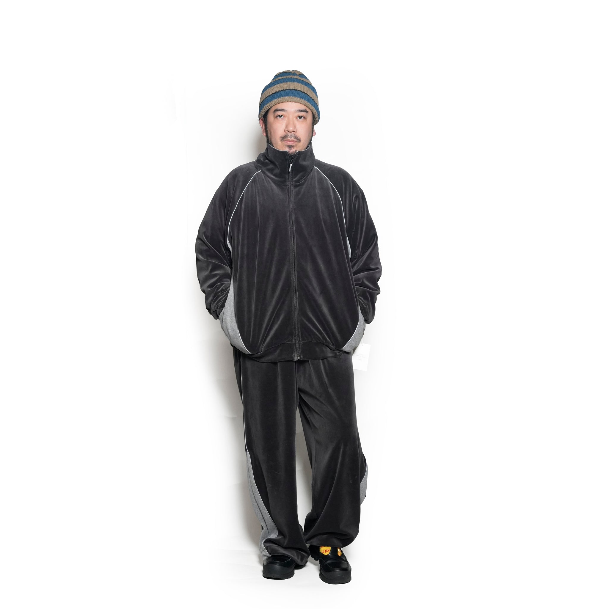 VELOUR TRACK JACKET | Color_Charcoal | No_voo-1242_charcoal【VOO_ヴォー】【入荷予定アイテム・入荷連絡可能】
