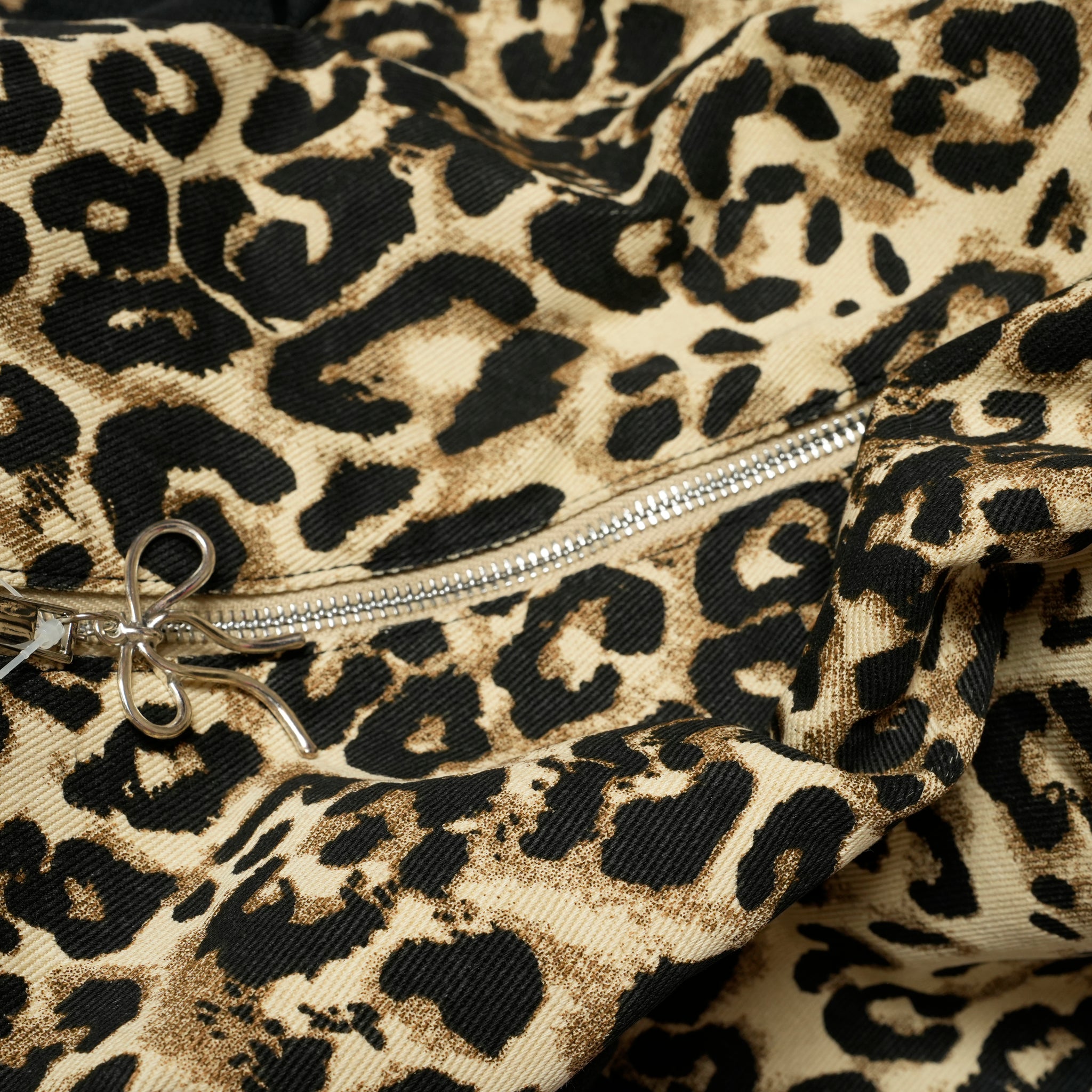 Conrad Leopard Holdall Bag | Color_Tan | No_32SM02BGM007TAN_TAN【SISTER JANE_シスタージェーン】