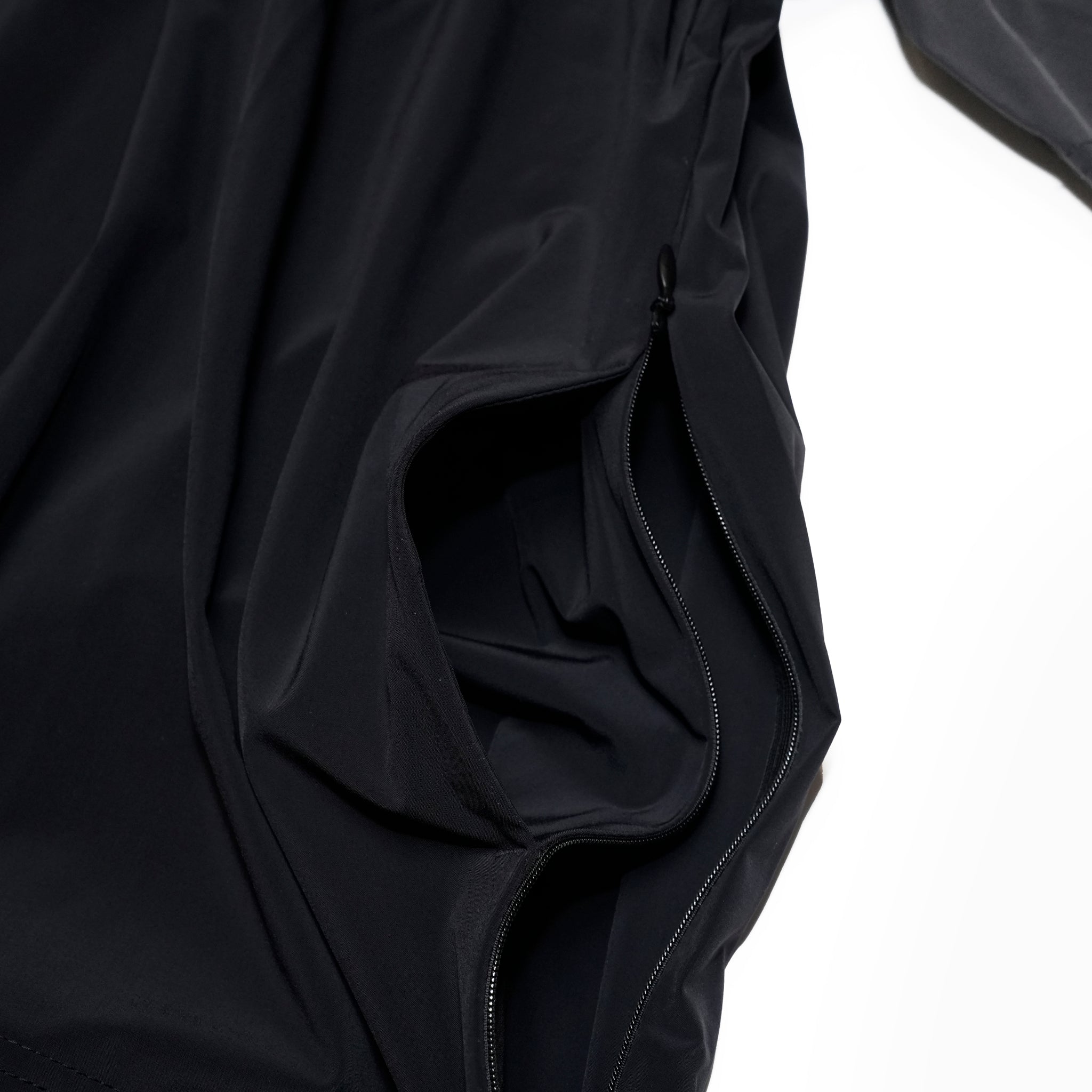 _162_Black | カラースモック S/S | Color:Black【UNTRACE_アントレース】