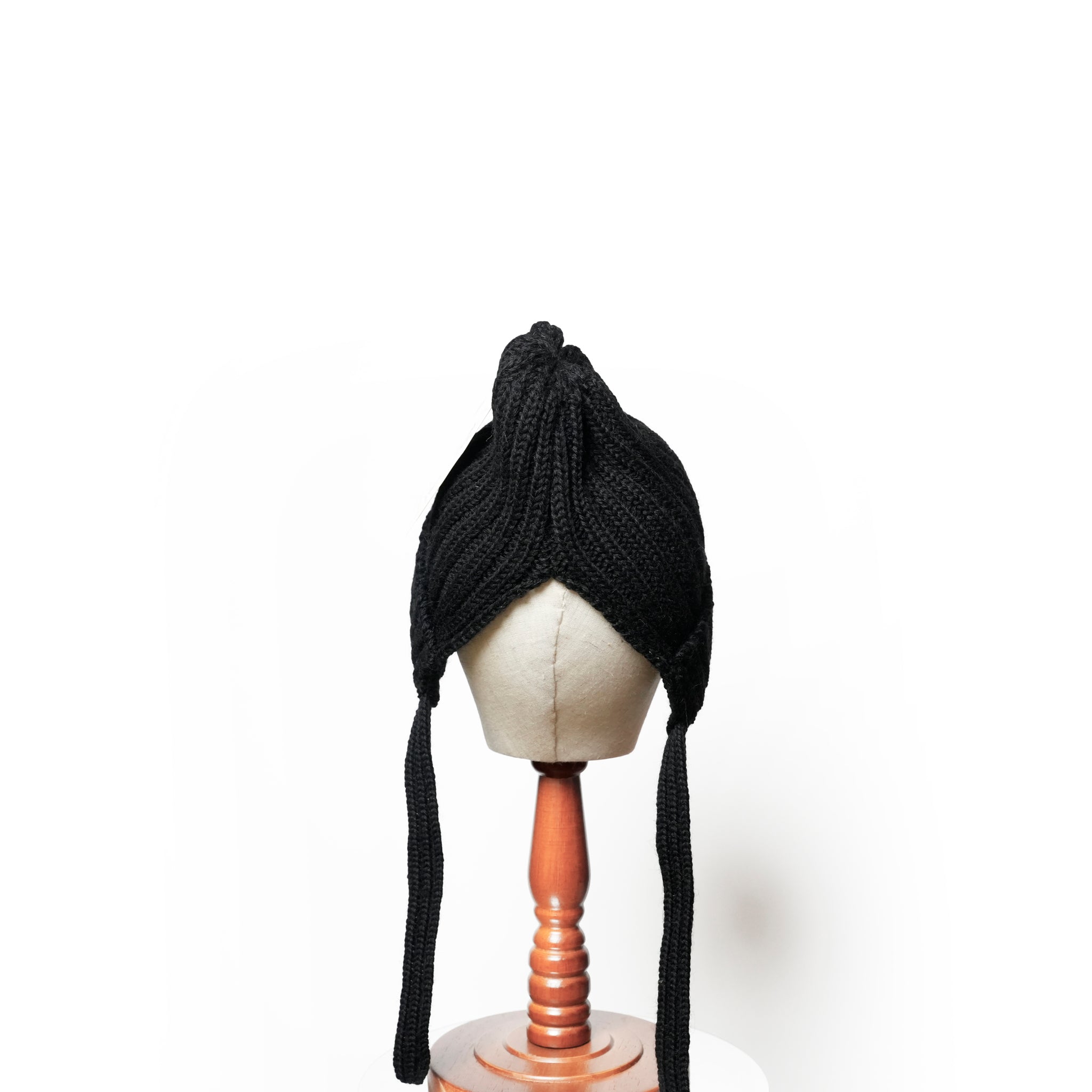 001 Bonnet with 23cm Tassles | Color_Jet Black | No_hl-25fw-0034_jet black【HIGHLAND 2000_ハイランドトゥーサウザンド】【ネコポス選択可能】