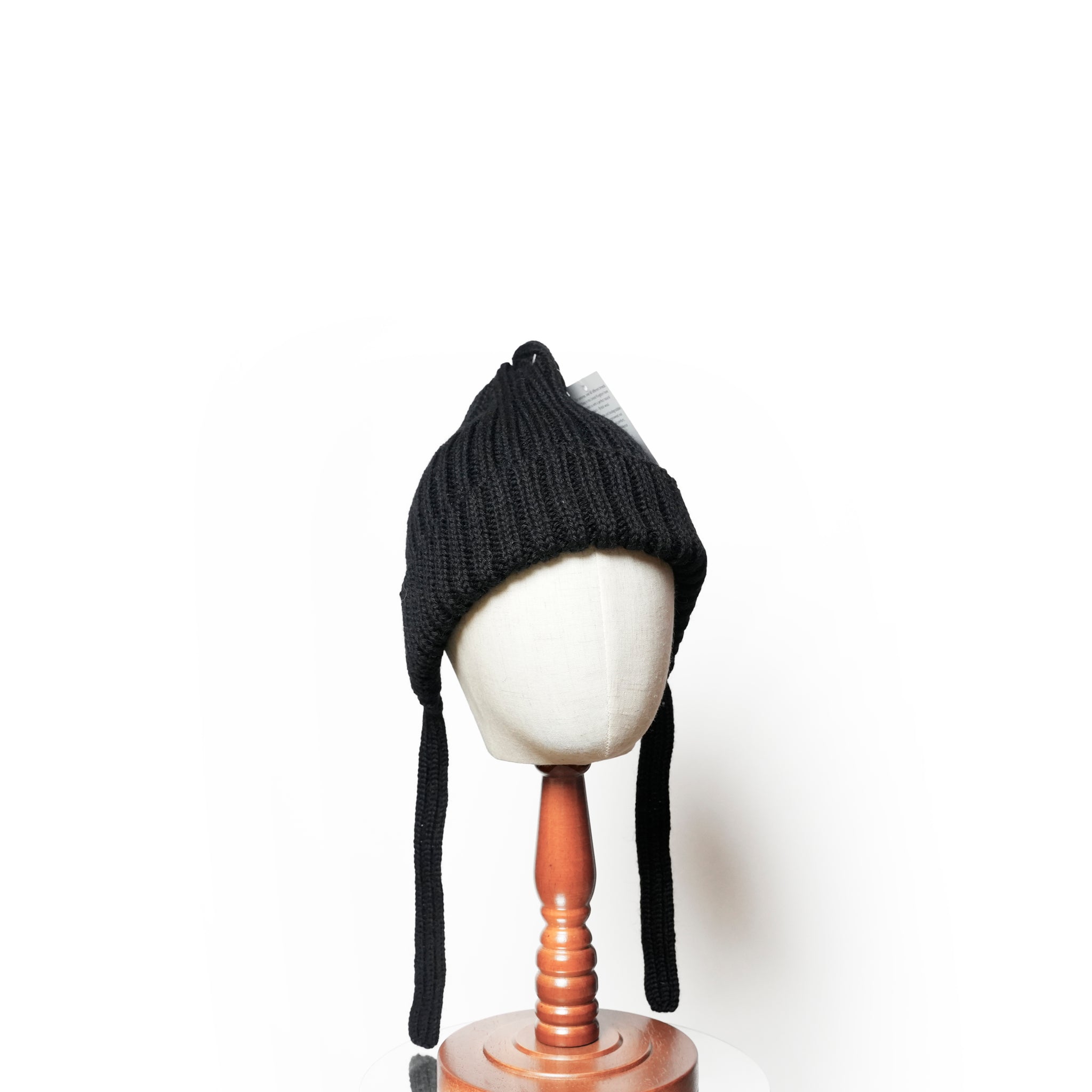 001 Bonnet with 23cm Tassles | Color_Jet Black | No_hl-25fw-0034_jet black【HIGHLAND 2000_ハイランドトゥーサウザンド】【ネコポス選択可能】