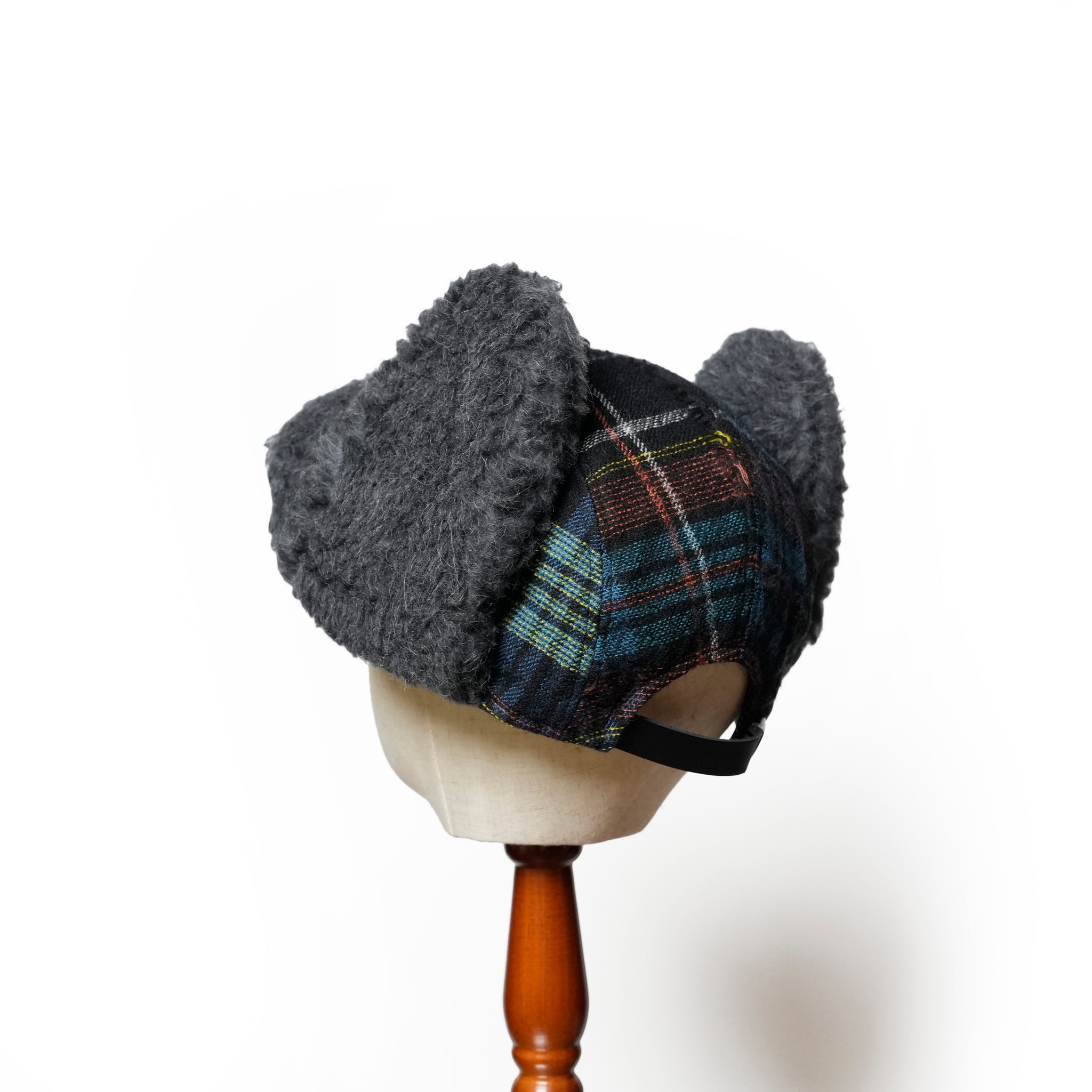 FRINGE WOOL CHECK RUSSIAN CAP | Color_Black | No_sf25aw-23_black【STOF_ストフ】