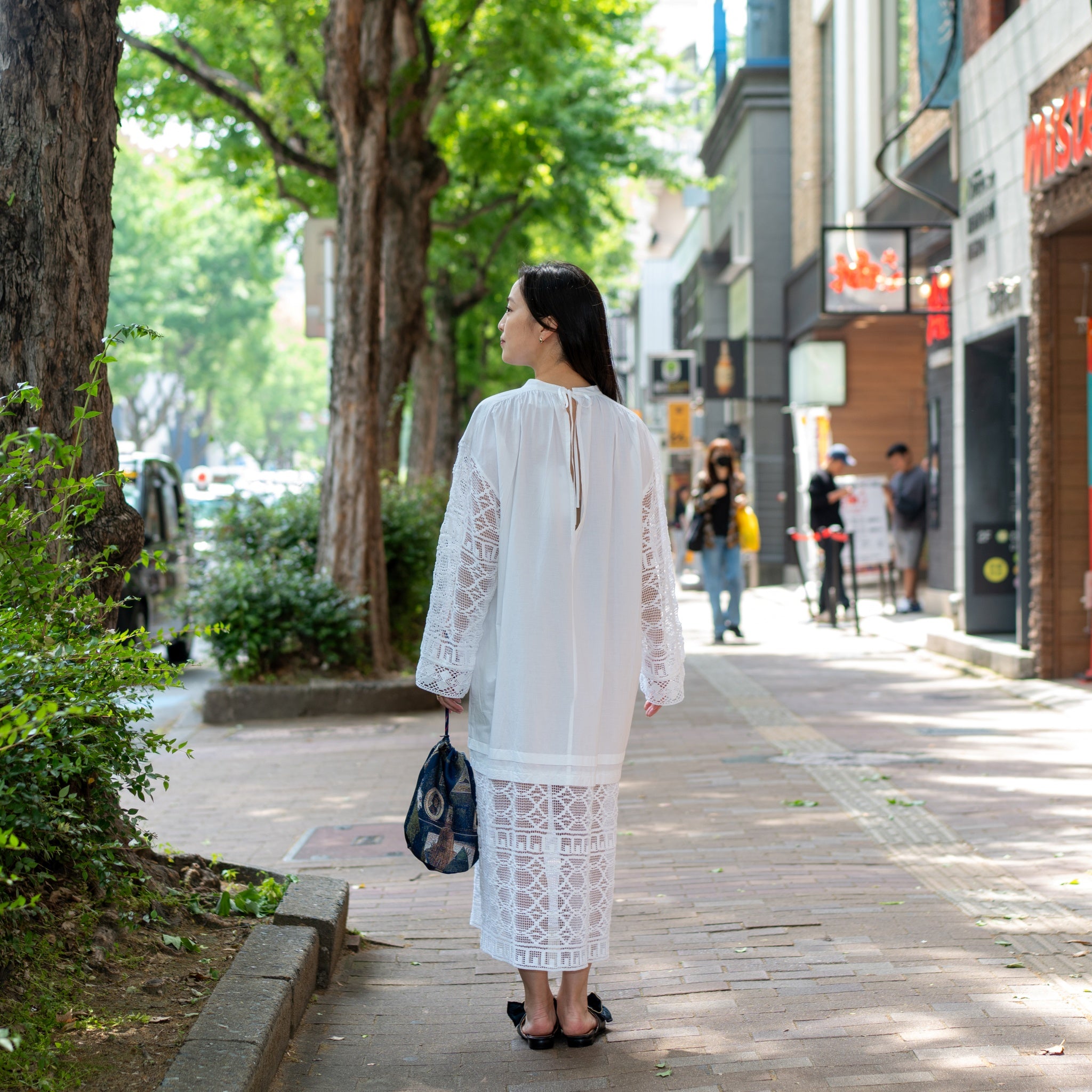 GEOMETRIC LACE JOINT DRESS – White | SARAMALLIKA