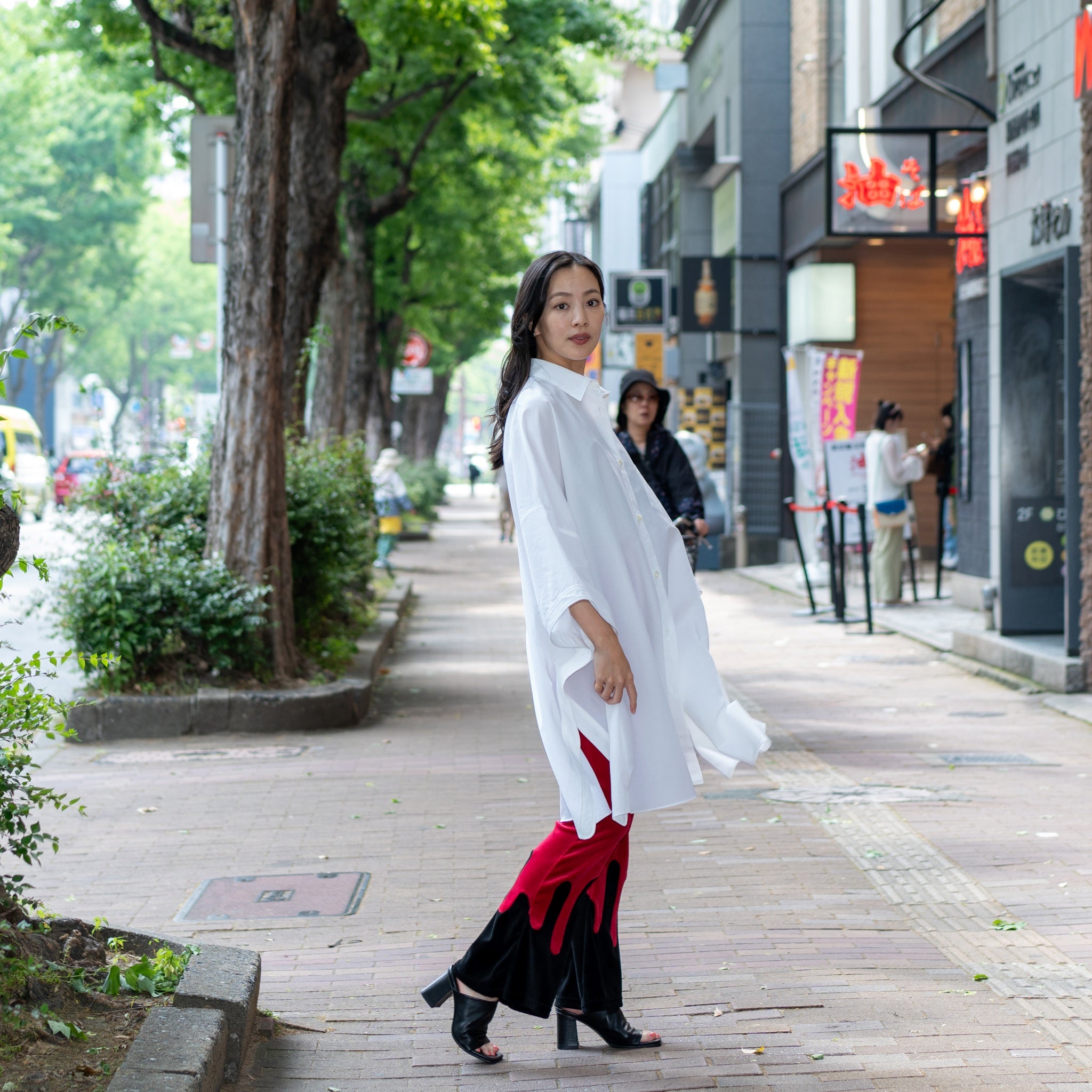 Packable Circle Poncho Shirt – White | NEYVOR