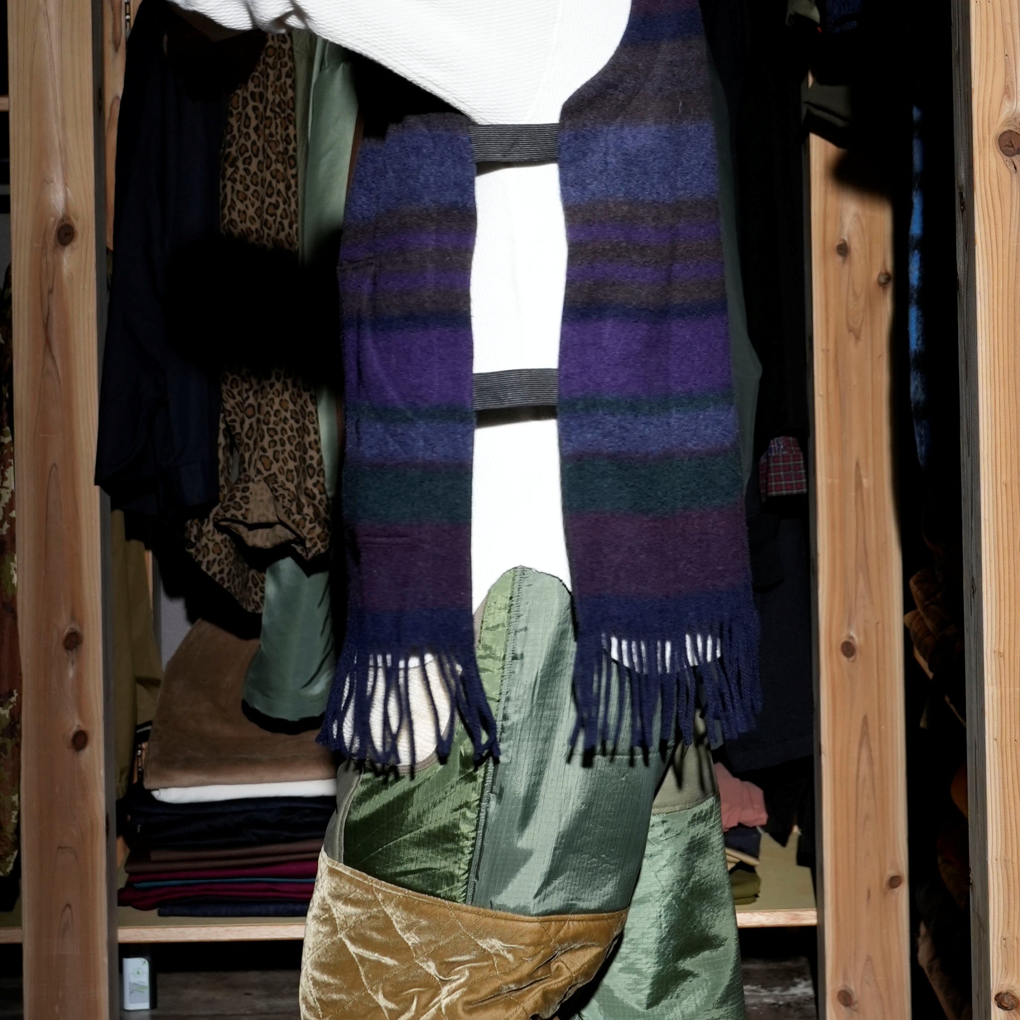 J-M-B-016-BKW-751-W24-U_DARK BROWN/MULTI | U ARMOR VEST BLANKET WOOL | Color:Dark Brown/Multi【EAT DUST】