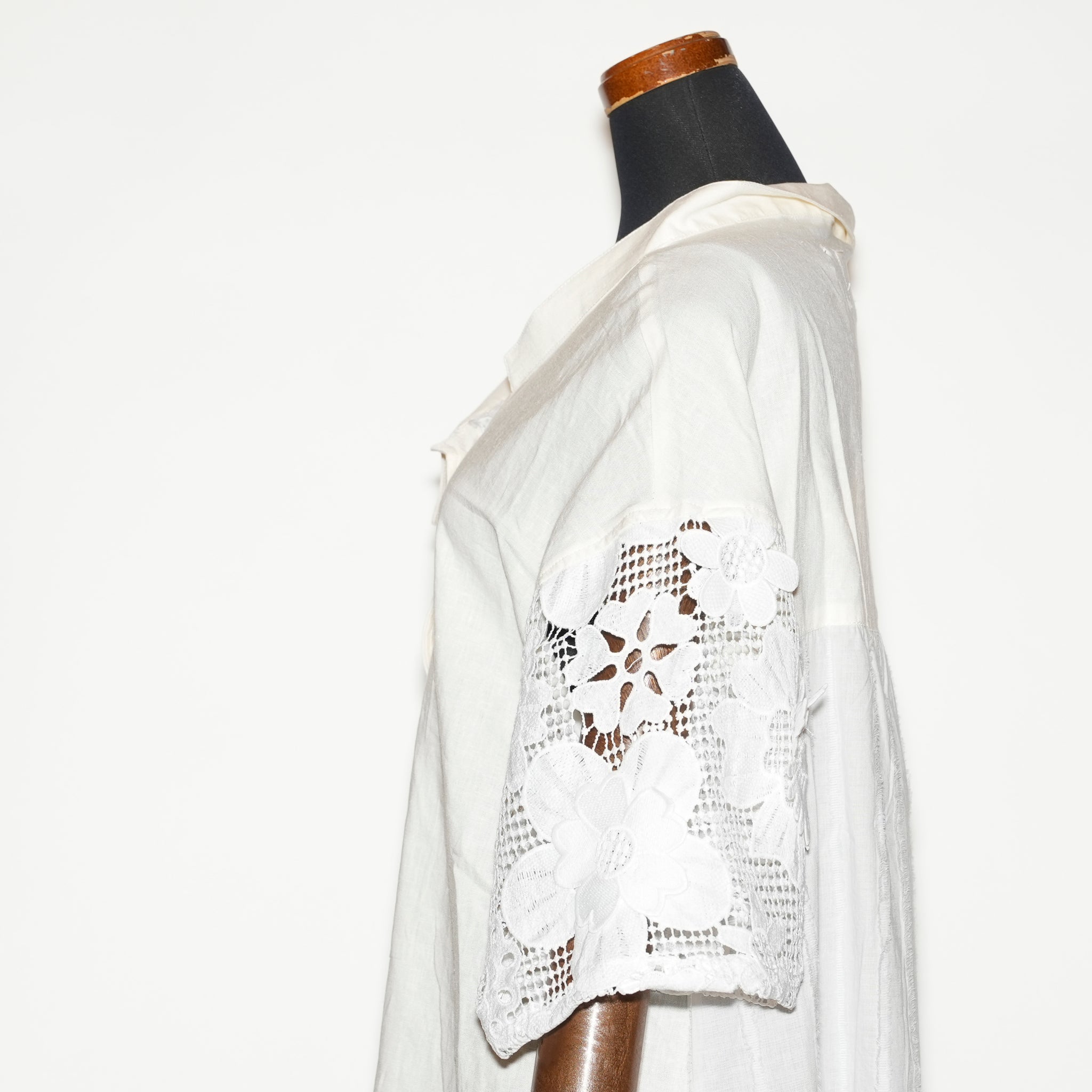 BSD25SS-16_White | Freehands Patern Shirt | Color:White【BEDSIDEDRAMA_ベッドサイドドラマ】【archive】