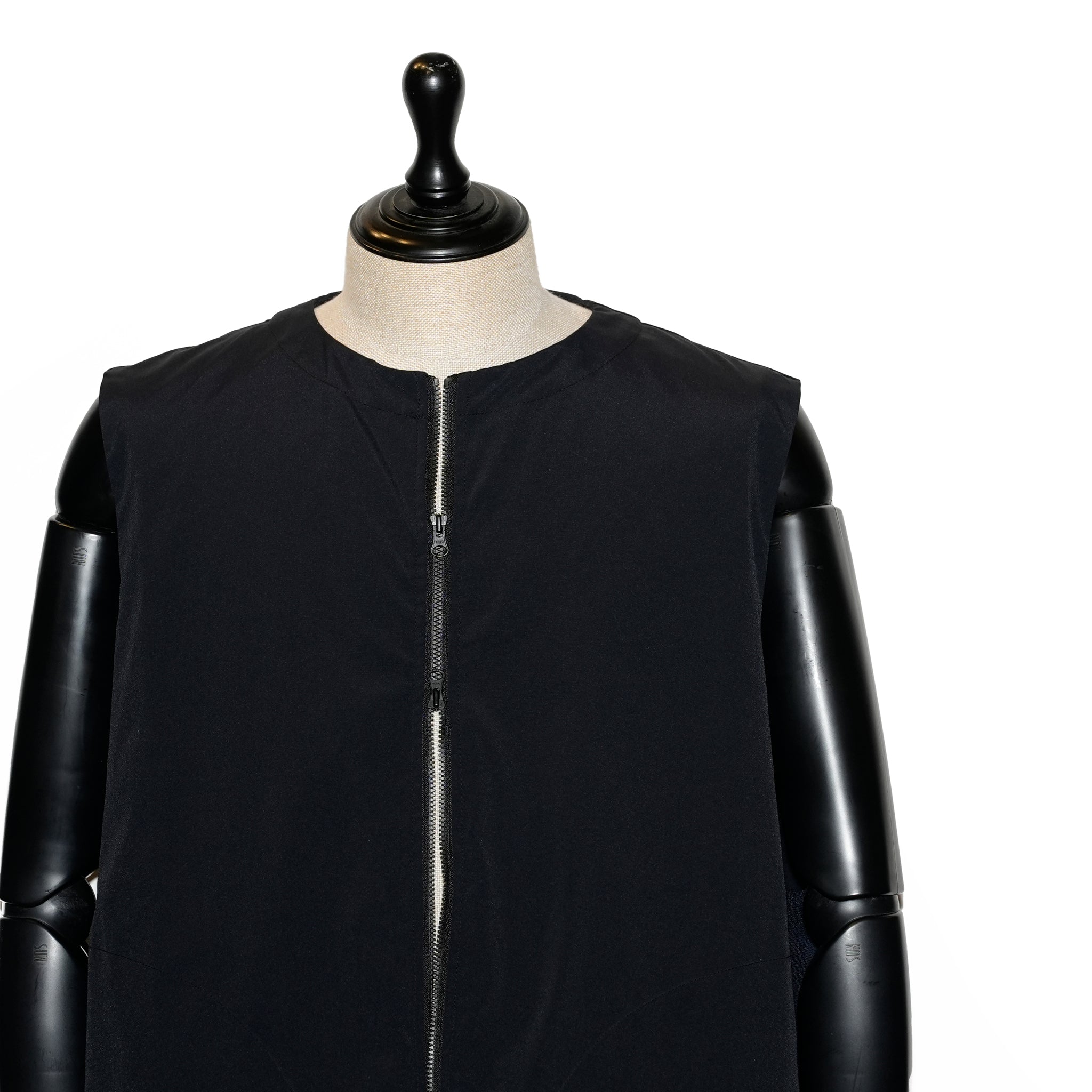 _158_Black | ジッパーベスト | Color:Black【UNTRACE_アントレース】【archive】