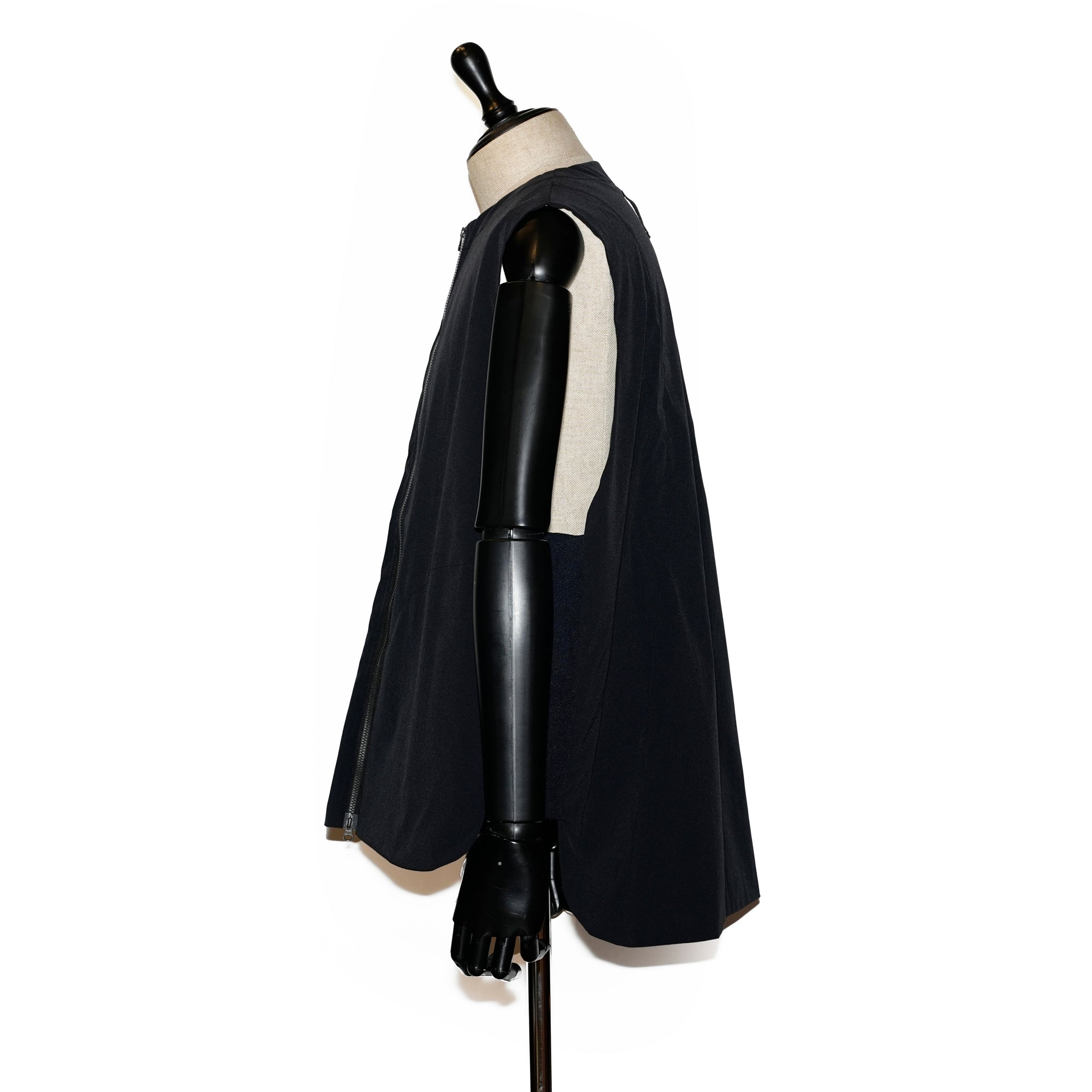 _158_Black | ジッパーベスト | Color:Black【UNTRACE_アントレース】【archive】