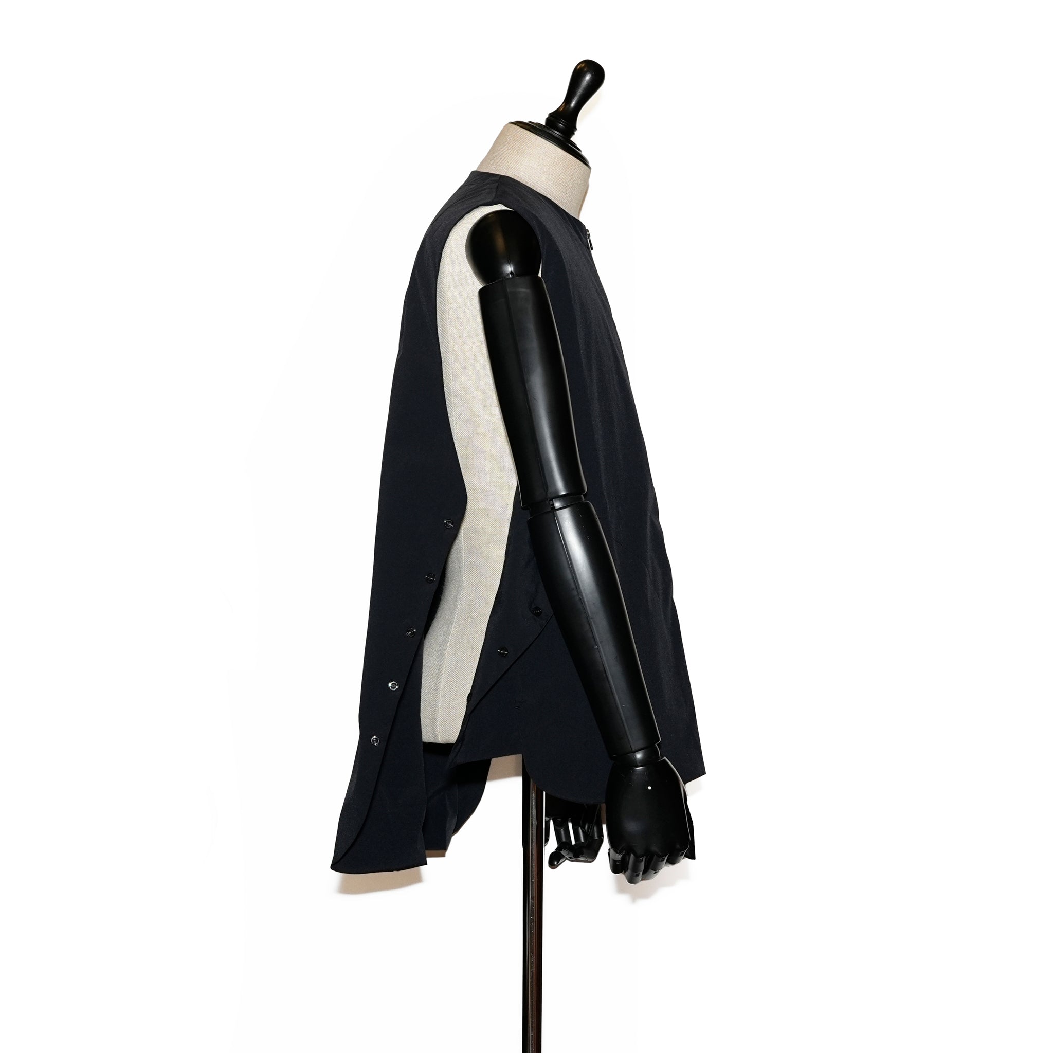 _158_Black | ジッパーベスト | Color:Black【UNTRACE_アントレース】【archive】