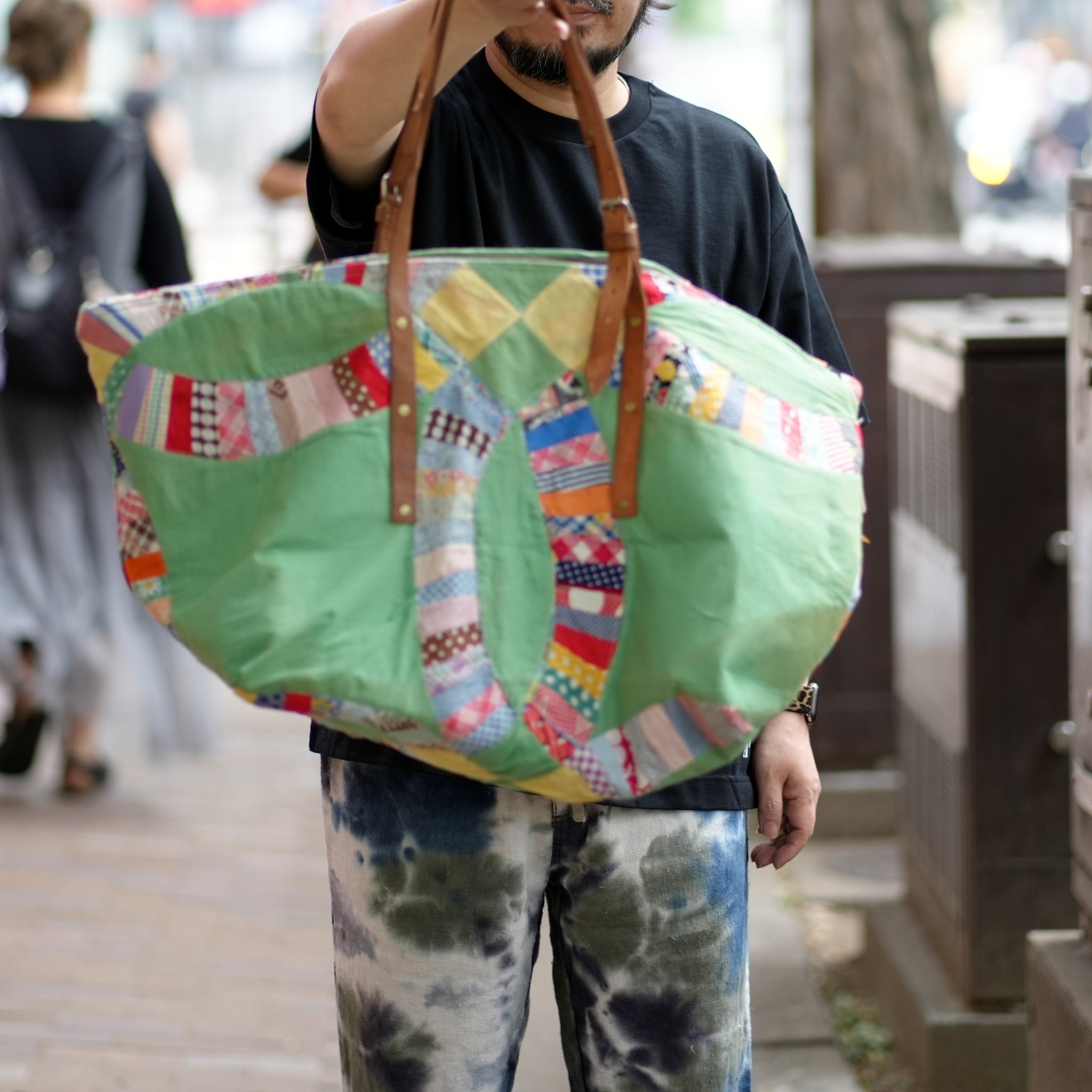 QUILT LARGE FASTENER TOTE – Multi【EARLY MORNING】 | NASNGWAM
