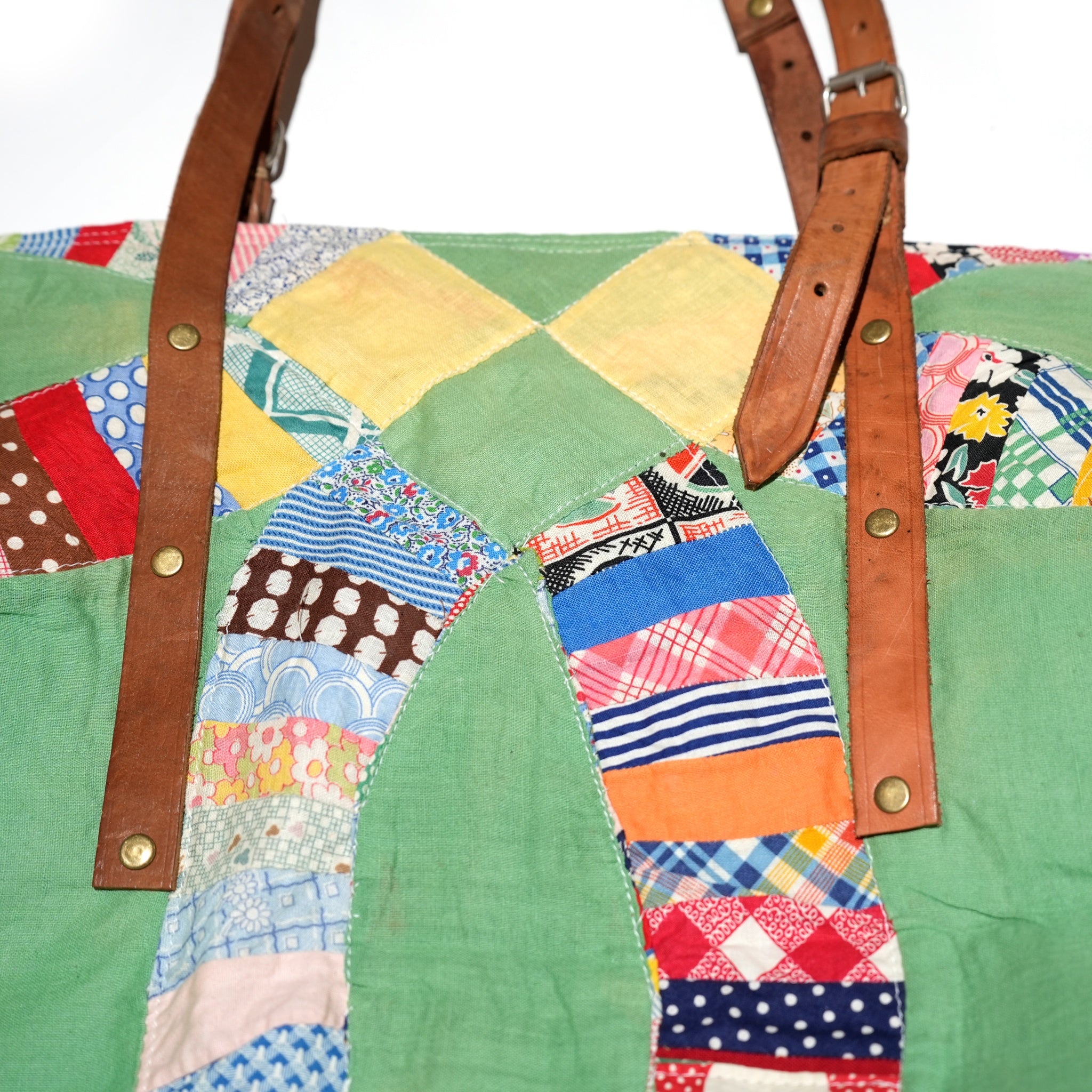 QUILT LARGE FASTENER TOTE – Multi【EARLY MORNING】 | NASNGWAM