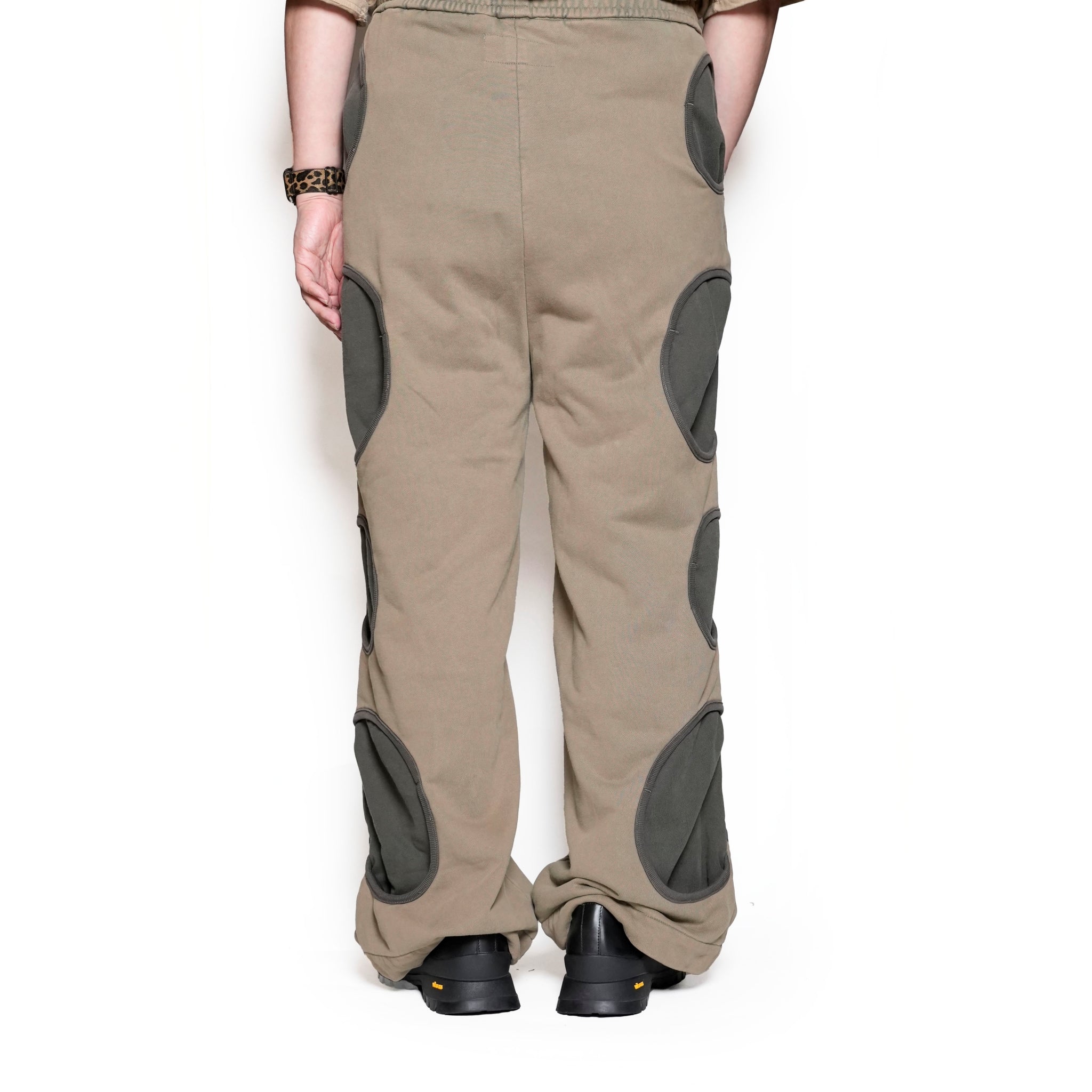 Pla24awp03-1_grey | UFO sweat pants | Color:Grey【PLATEAU STUDIO_プラトー スタジオ】