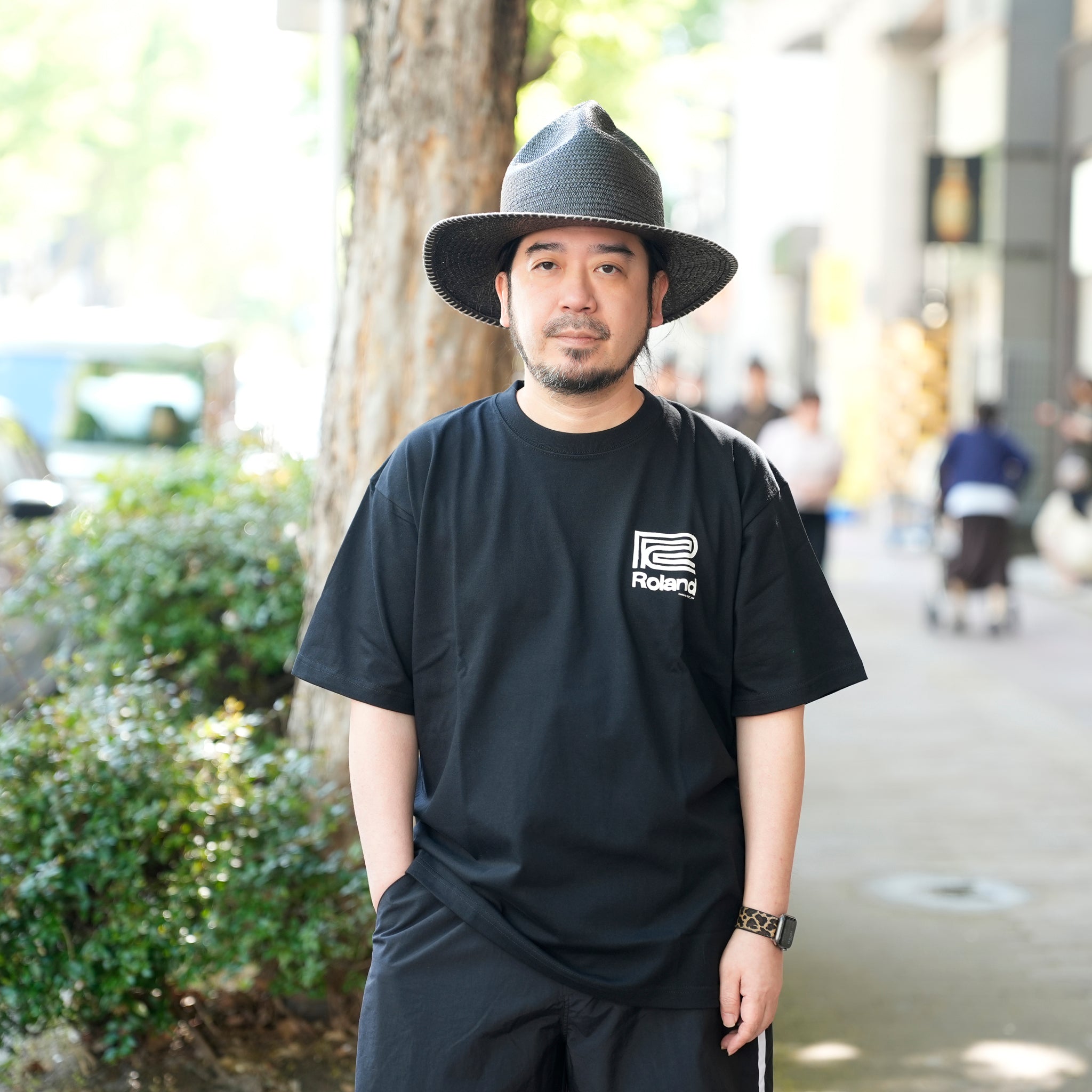 Roland × SAMUEL SP-404 Ⅱ Logo S/S TEE | Color: Black【SAMUEL_サミュエル】 【ネコポス選択可能】