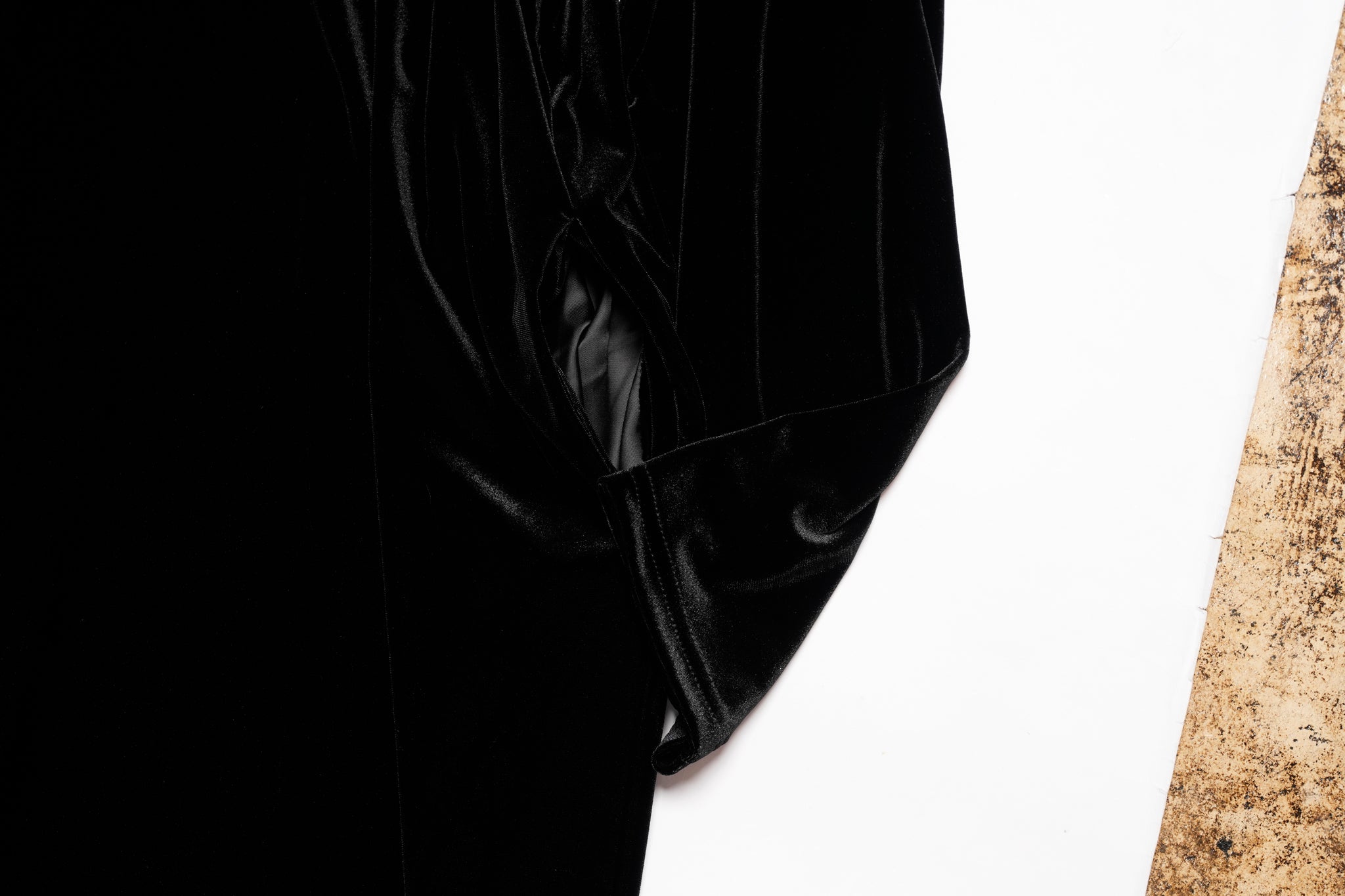 v slit velour dress | Color_Black | No_wht25fop4072_bk【WHYTO_ホワイト】