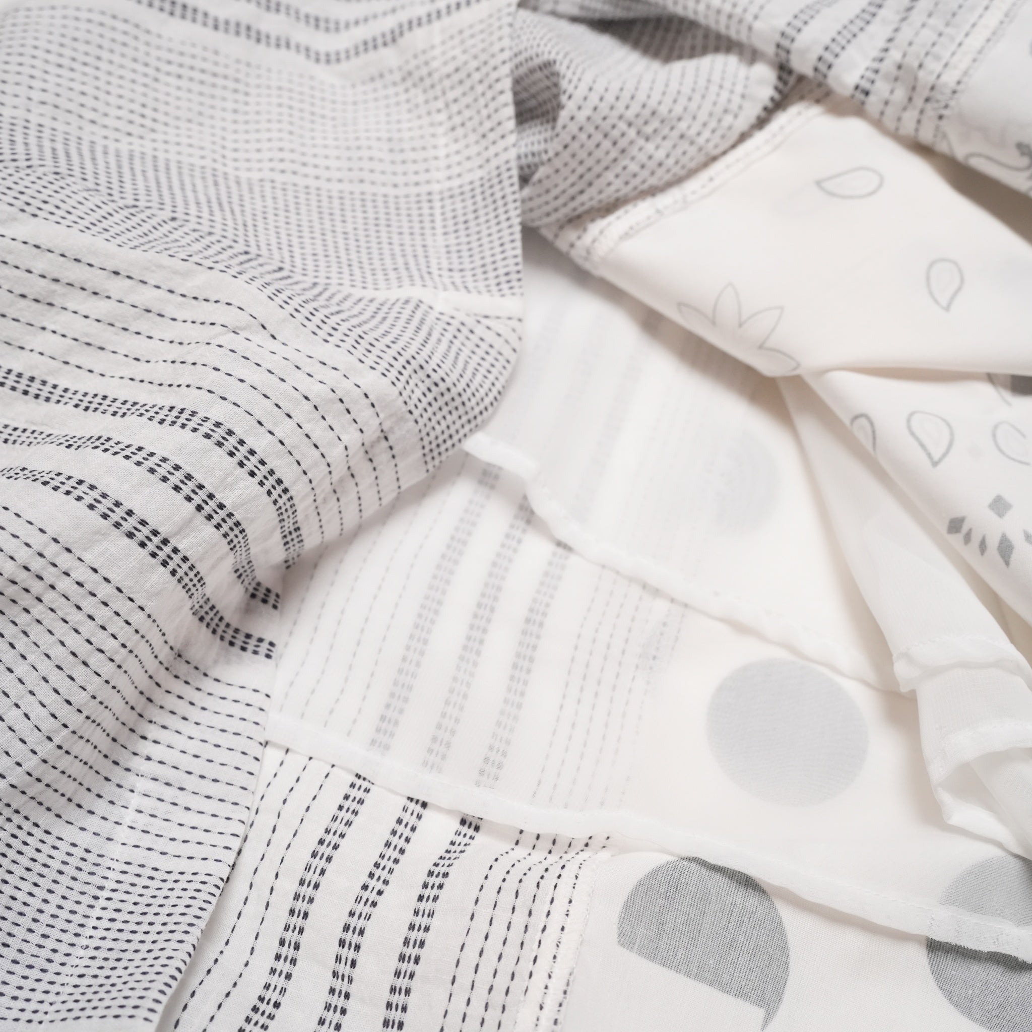 PATCHWORK BUCKLE SKIRT-WH – White | GORT
