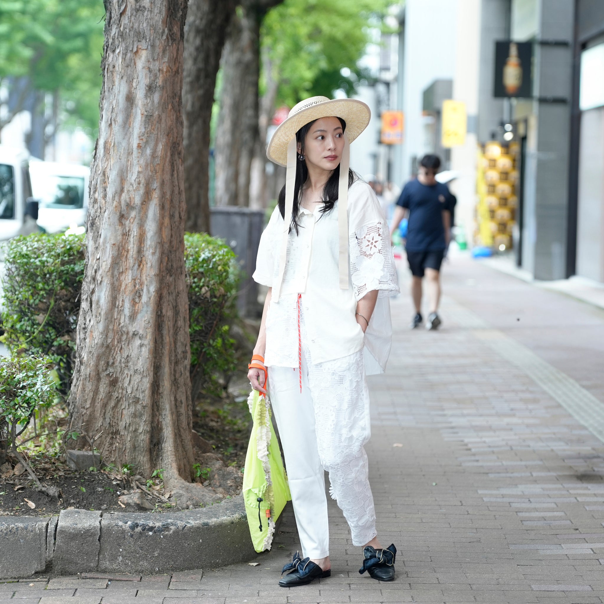 BSD25SS-17_White | Flower Lace Relax Pants | Color:White【BEDSIDEDRAMA_ベッドサイドドラマ】【archive】