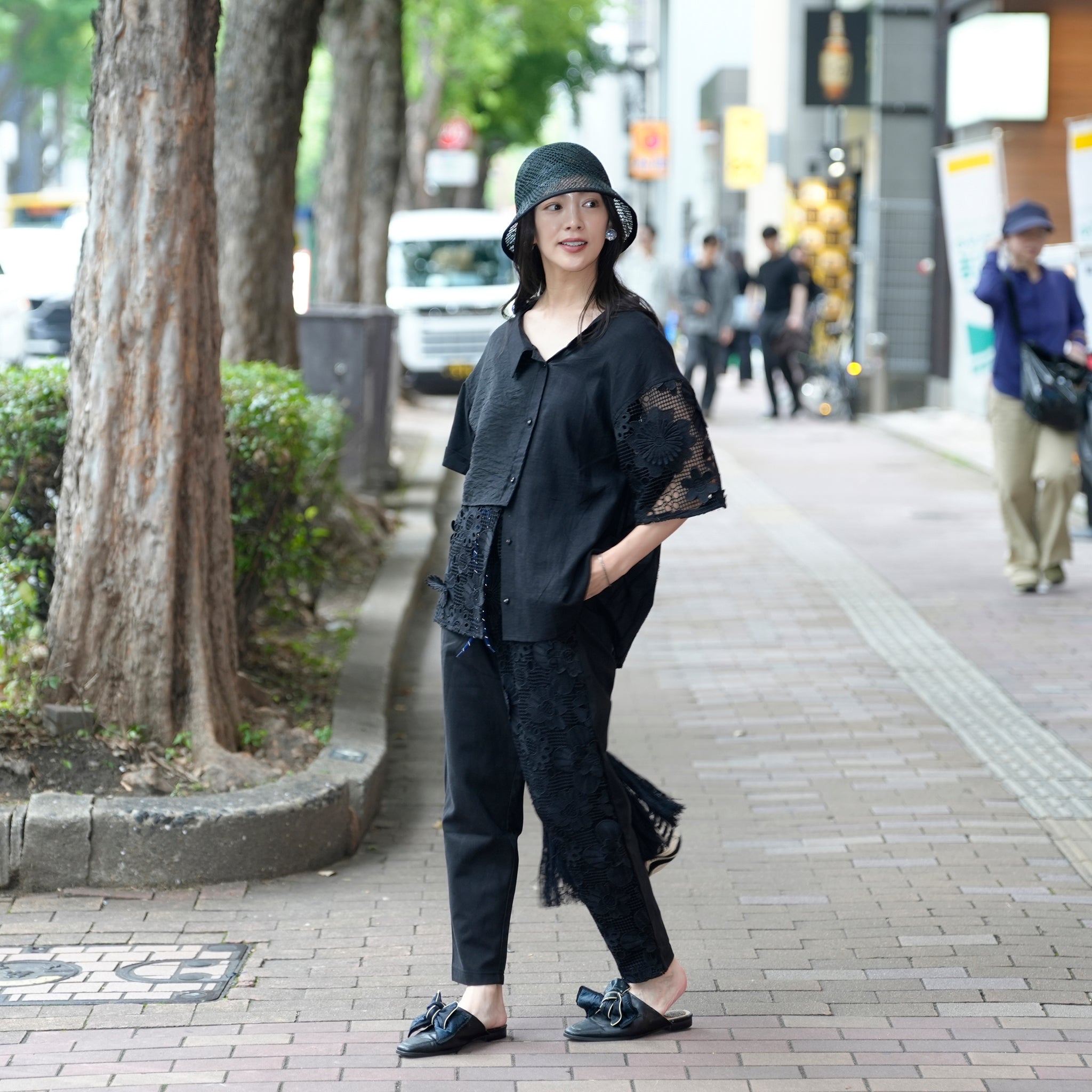 BSD25SS-17_Black | Flower Lace Relax Pants | Color:Black【BEDSIDEDRAMA_ベッドサイドドラマ】