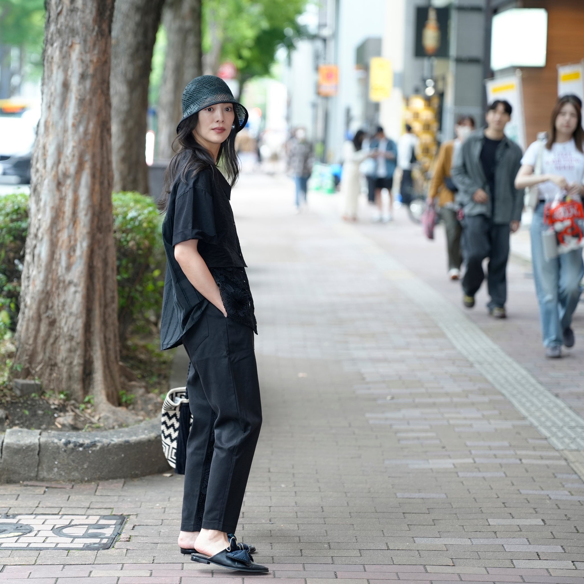 BSD25SS-17_Black | Flower Lace Relax Pants | Color:Black【BEDSIDEDRAMA_ベッドサイドドラマ】