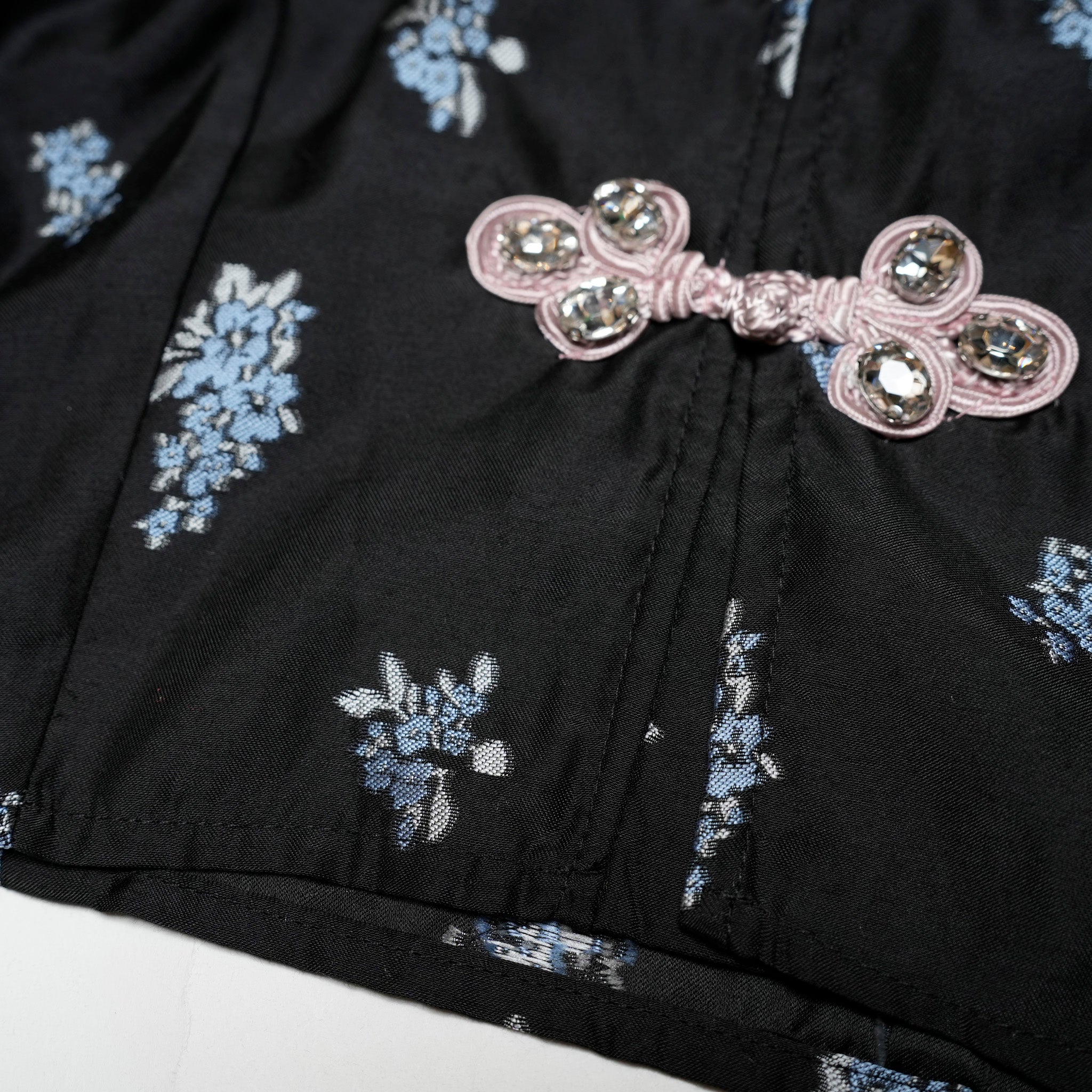 31SJ00TO581BLK | Onyx Floral Top | Color:Black【SISTER JANE_シスタージェーン】【archive】