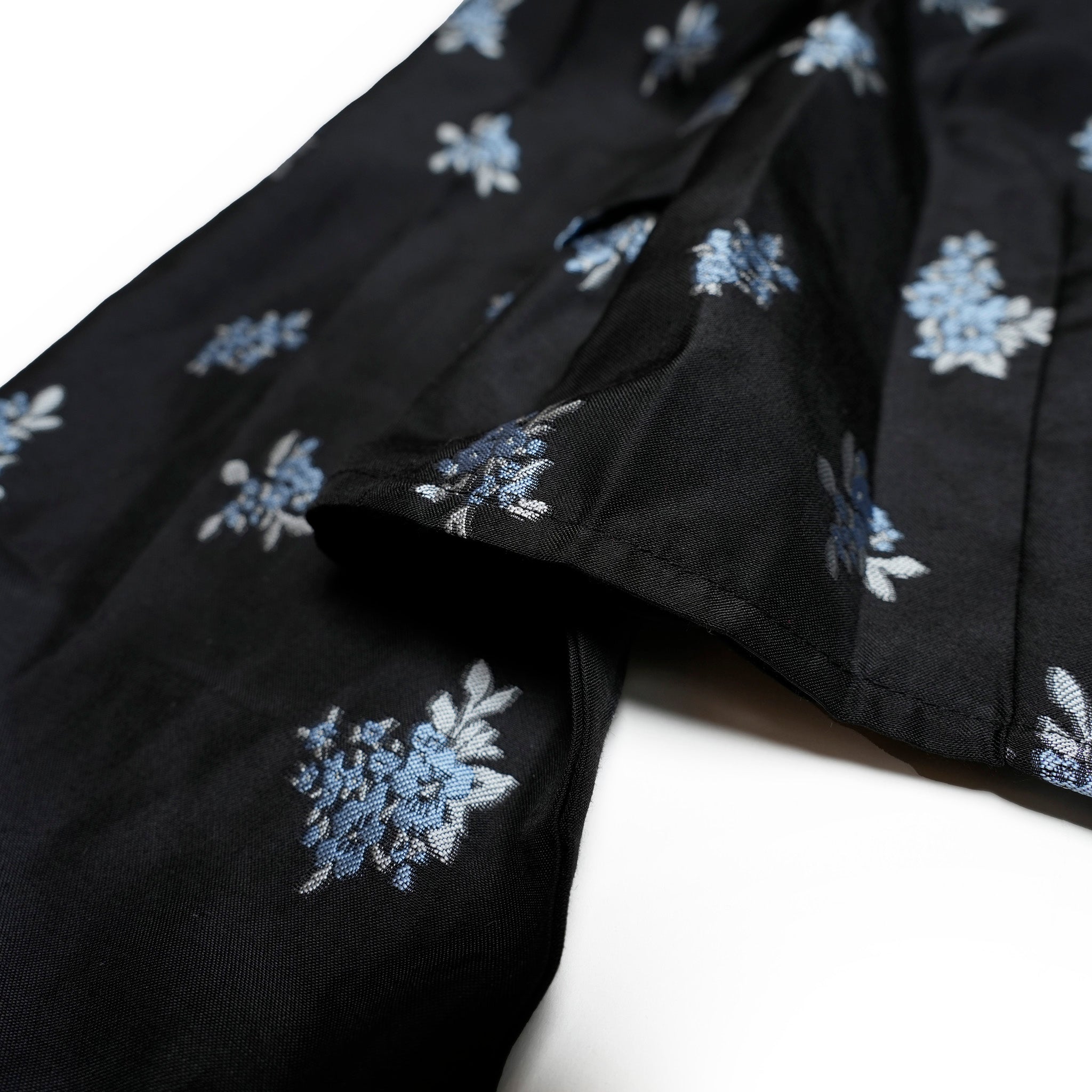 31SJ00TO581BLK | Onyx Floral Top | Color:Black【SISTER JANE_シスタージェーン】【archive】
