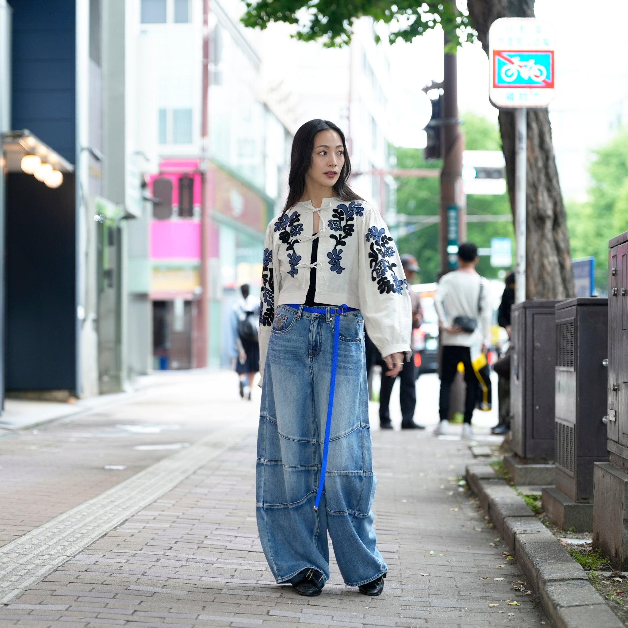 26919_Blue Summer | BLUE SUMMER BARREL MID WAIST DENIM JEANS | Color:Blue Summer【ONE TEASPOON_ワンティースプーン】