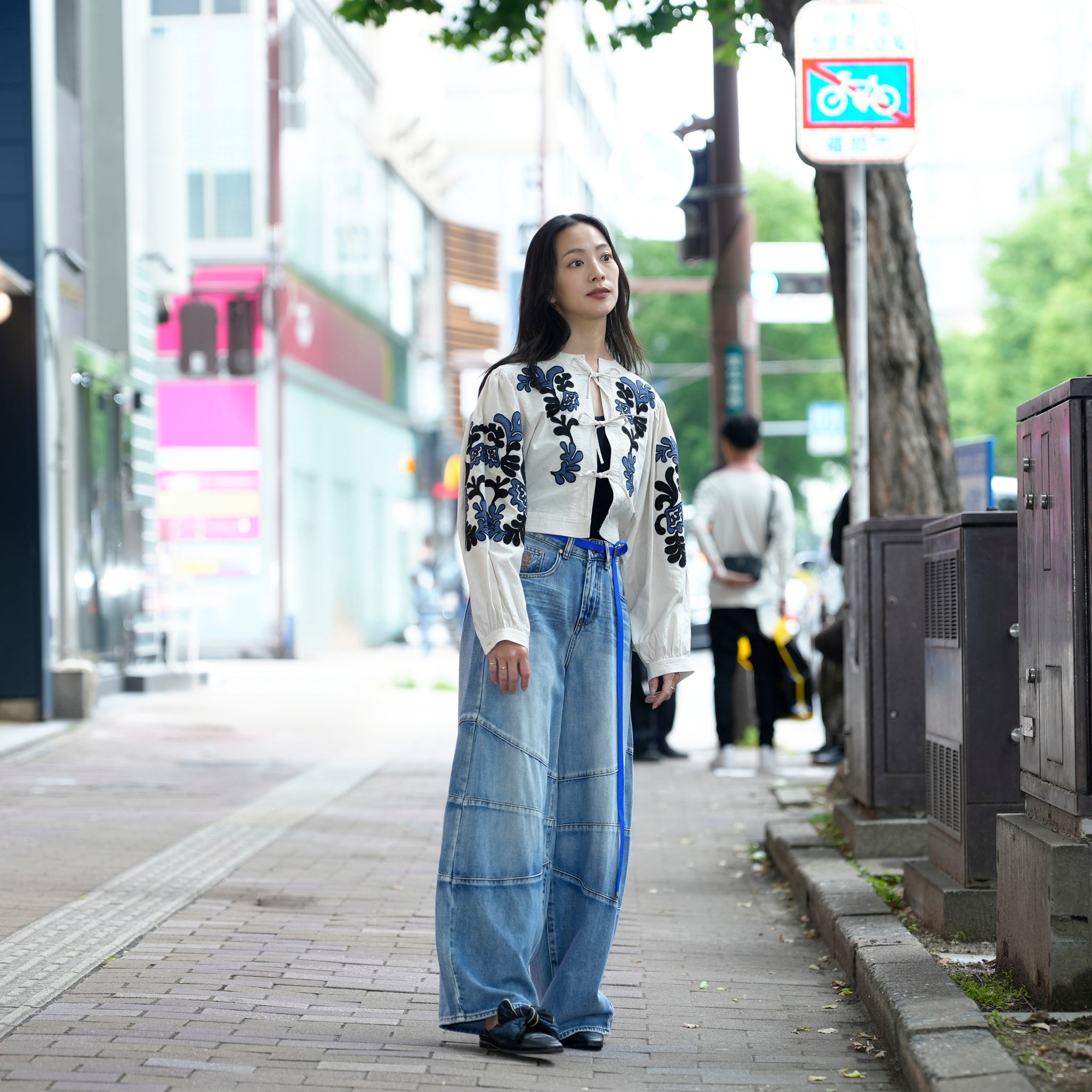 26919_Blue Summer | BLUE SUMMER BARREL MID WAIST DENIM JEANS | Color:Blue Summer【ONE TEASPOON_ワンティースプーン】