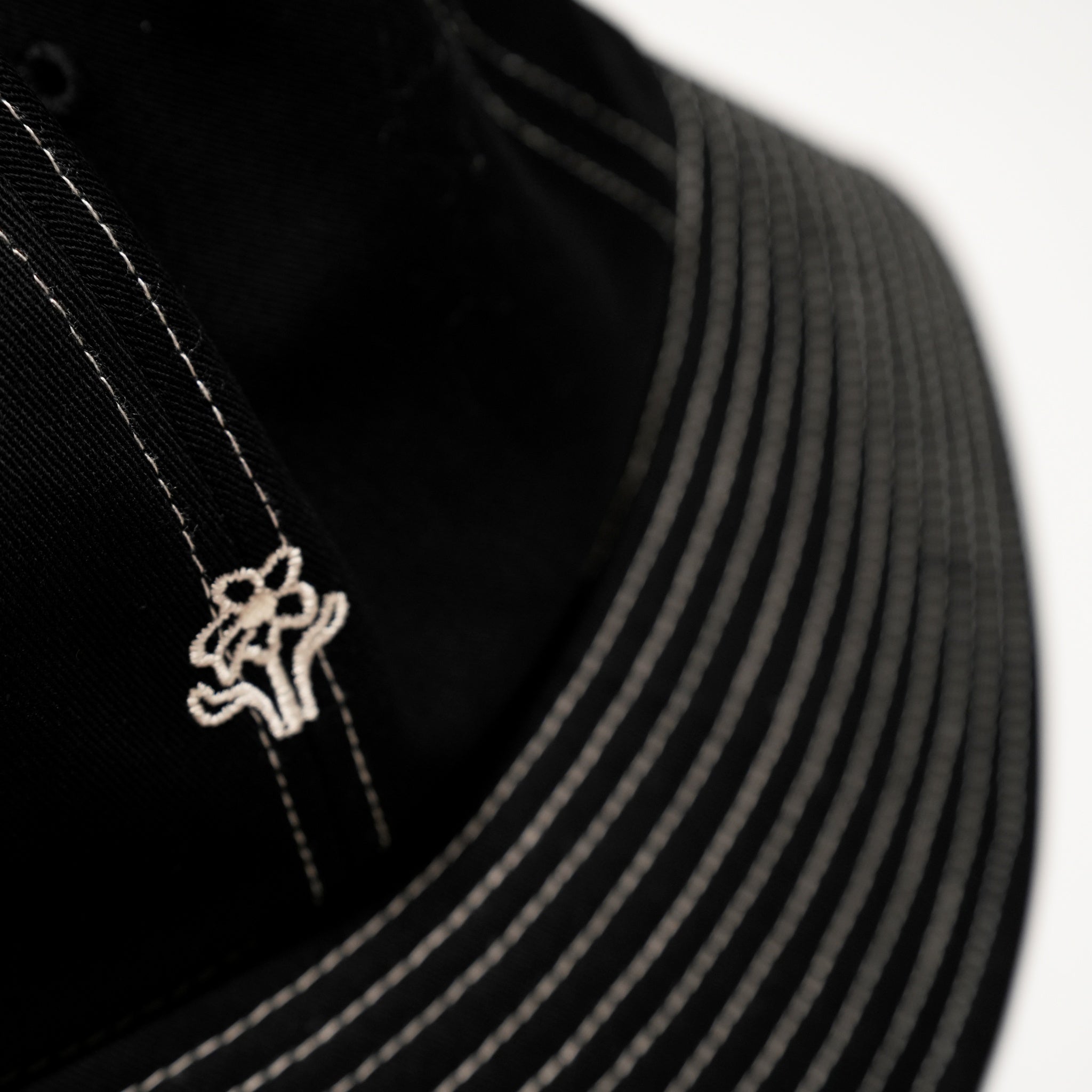 Embroidered Logo Hat 刺繍ロゴハット – Black / Natural | Size:Free | AMBERGLEAM