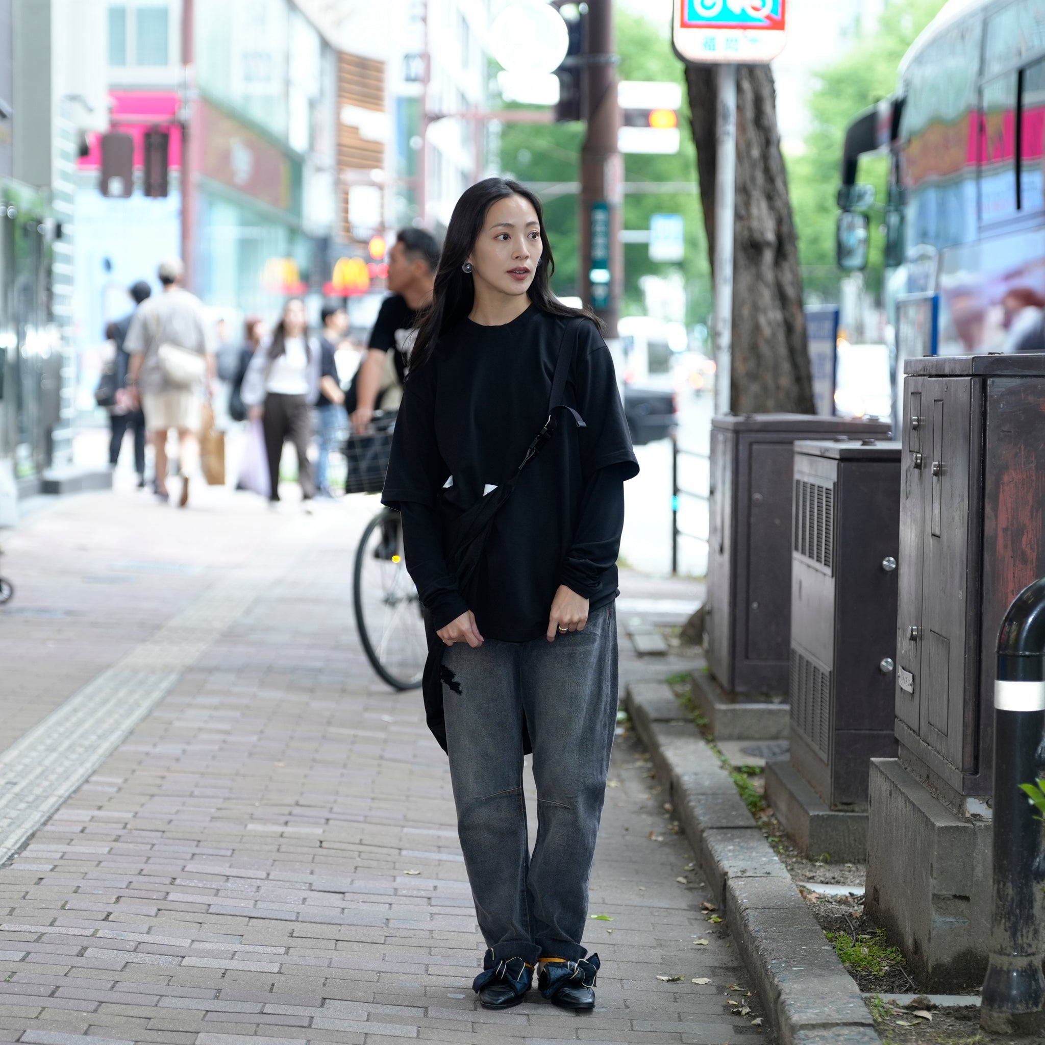 26873_Worn Black | WORN BLACK BANDIT LOW WAIST BOYFRIEND JEANS | Color:Worn Black【ONE TEASPOON_ワンティースプーン】