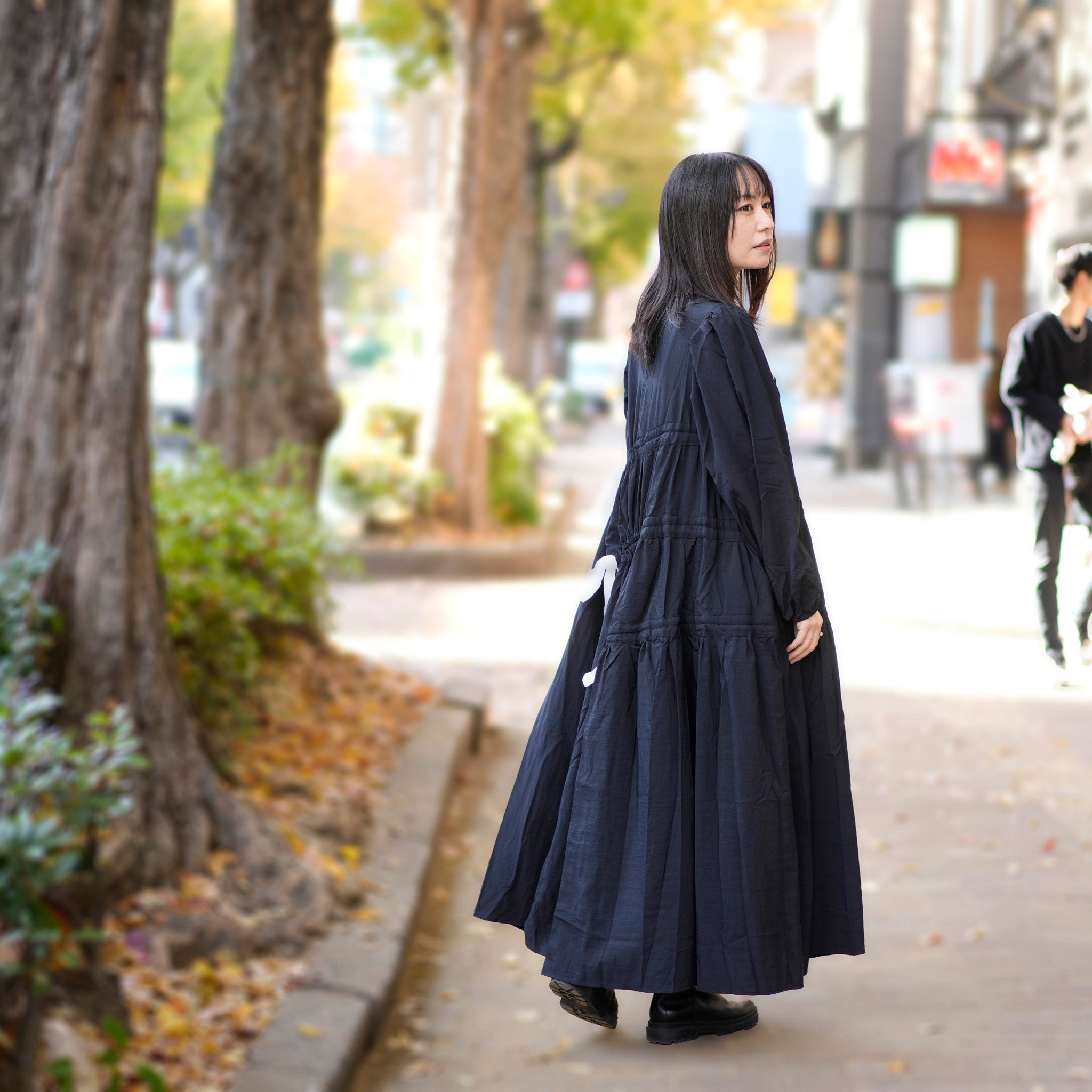 31GH00DRG931BLK | Campbell Ruched Midi Dress | Color:Black【GHOSPELL_ゴスペル】