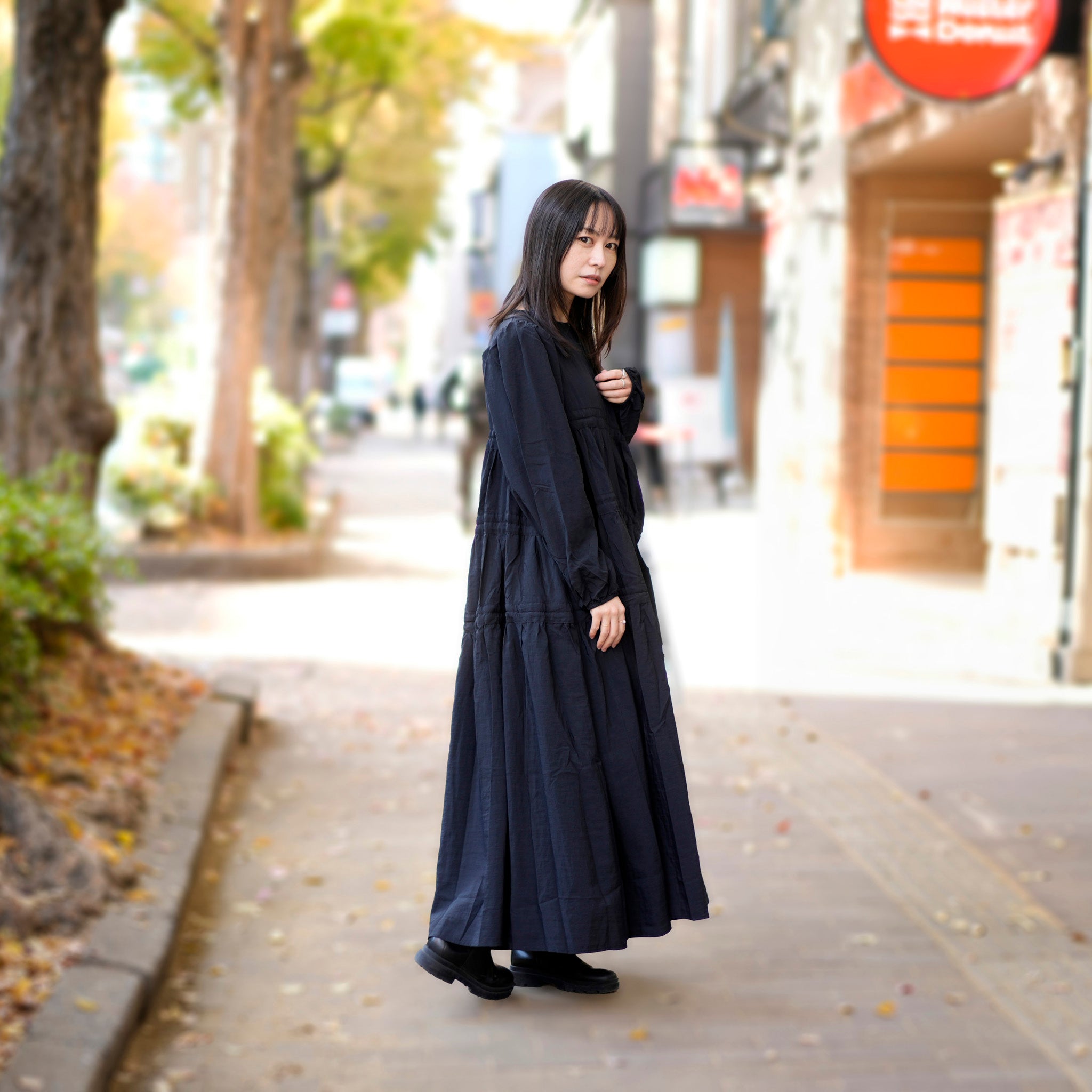 31GH00DRG931BLK | Campbell Ruched Midi Dress | Color:Black【GHOSPELL_ゴスペル】