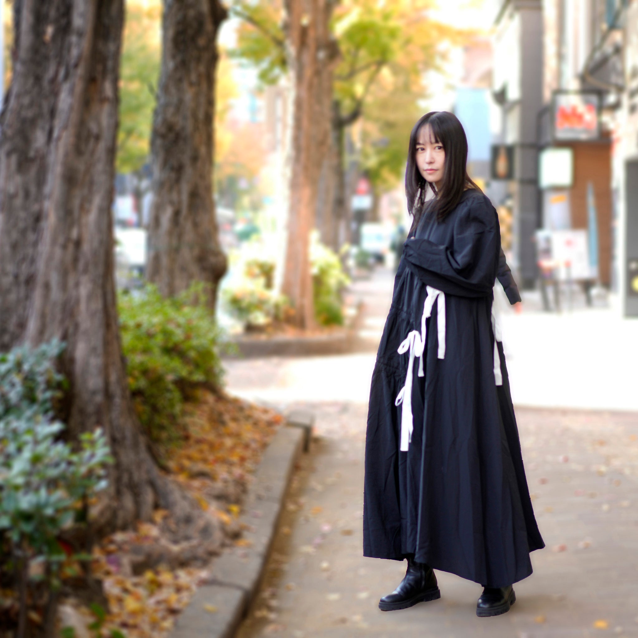 31GH00DRG931BLK | Campbell Ruched Midi Dress | Color:Black【GHOSPELL_ゴスペル】