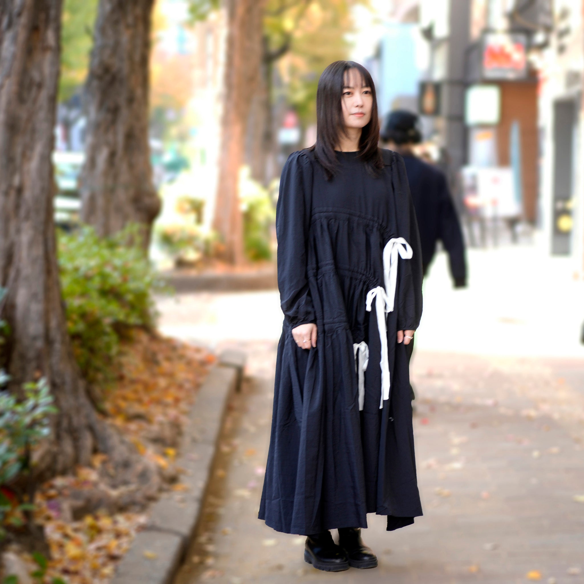 31GH00DRG931BLK | Campbell Ruched Midi Dress | Color:Black【GHOSPELL_ゴスペル】