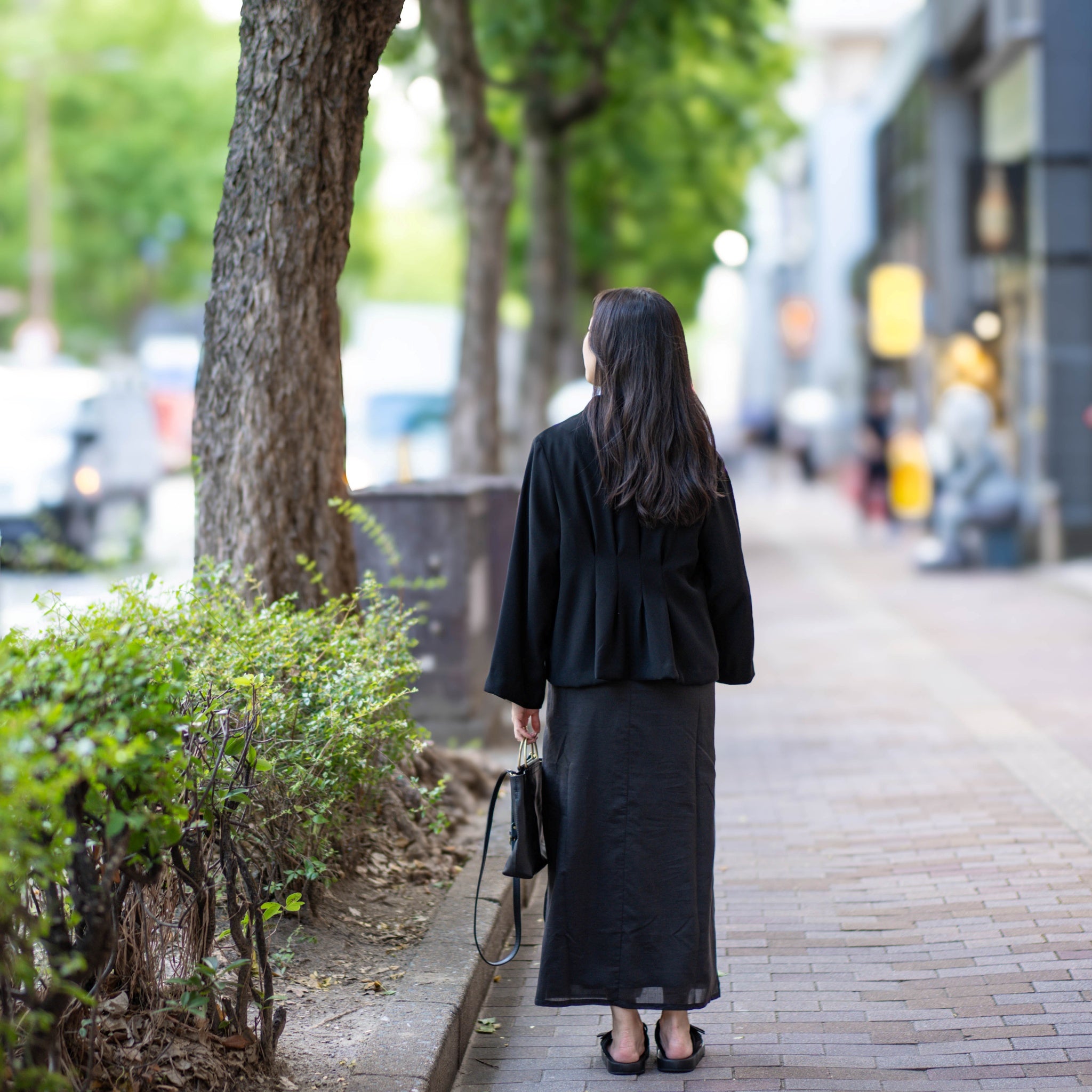 SLIT SLEEVE JACKET – BLACK | WHYTO