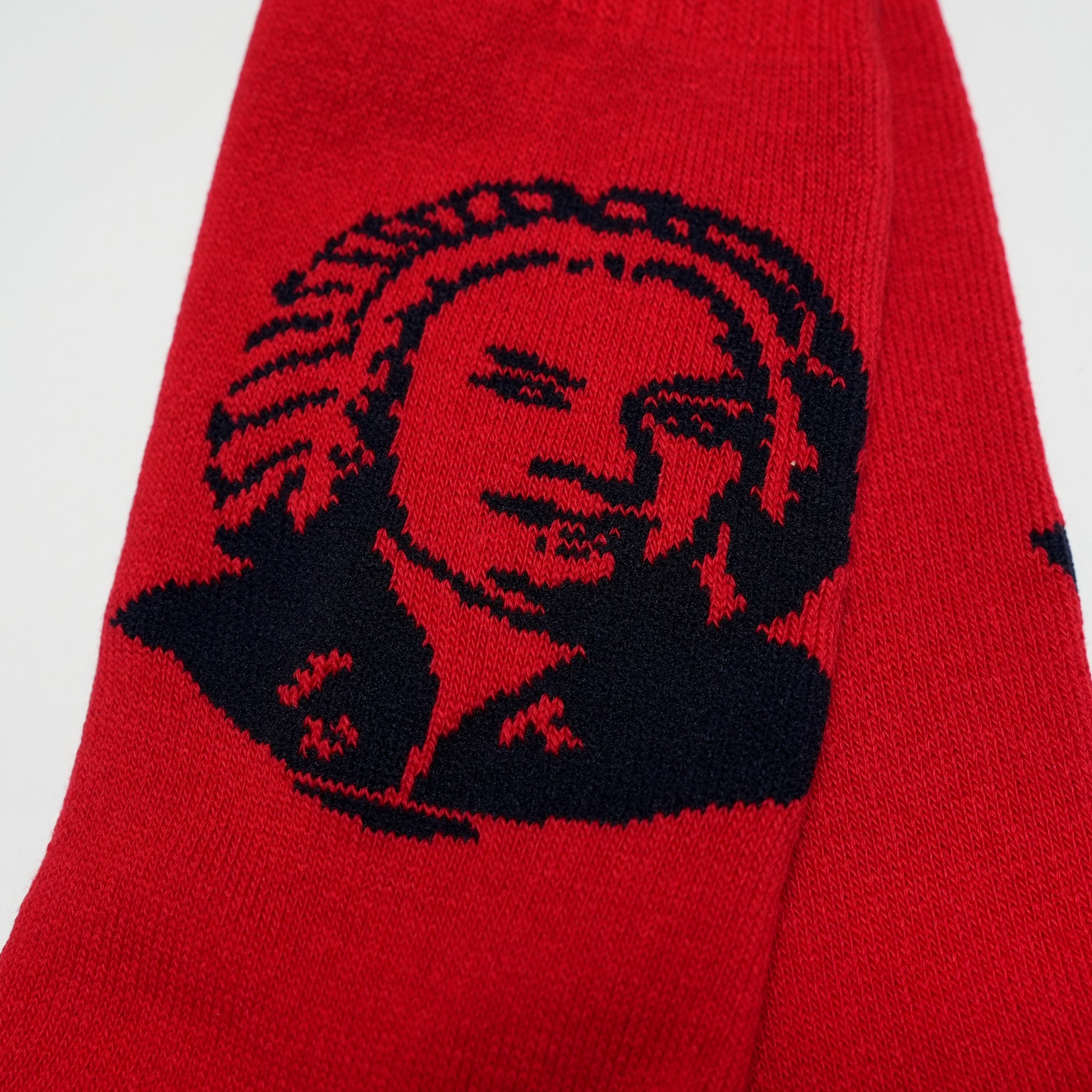 BNB × de-43_r | Pile Socks|Composer | Red 【DECKA BRÚ NA BÓINNE】【ネコポス選択可能】